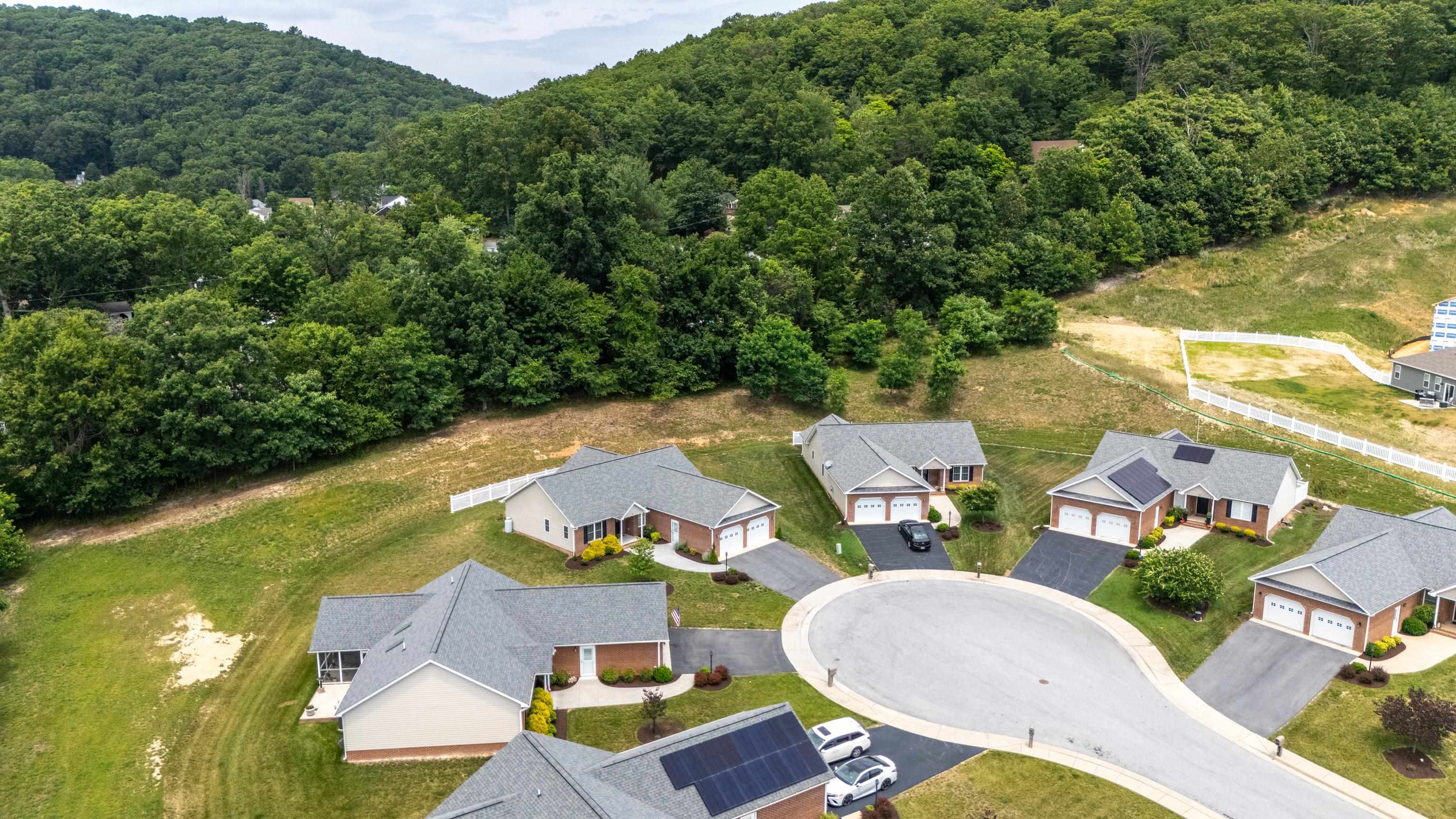 26 OAK VIEW DR