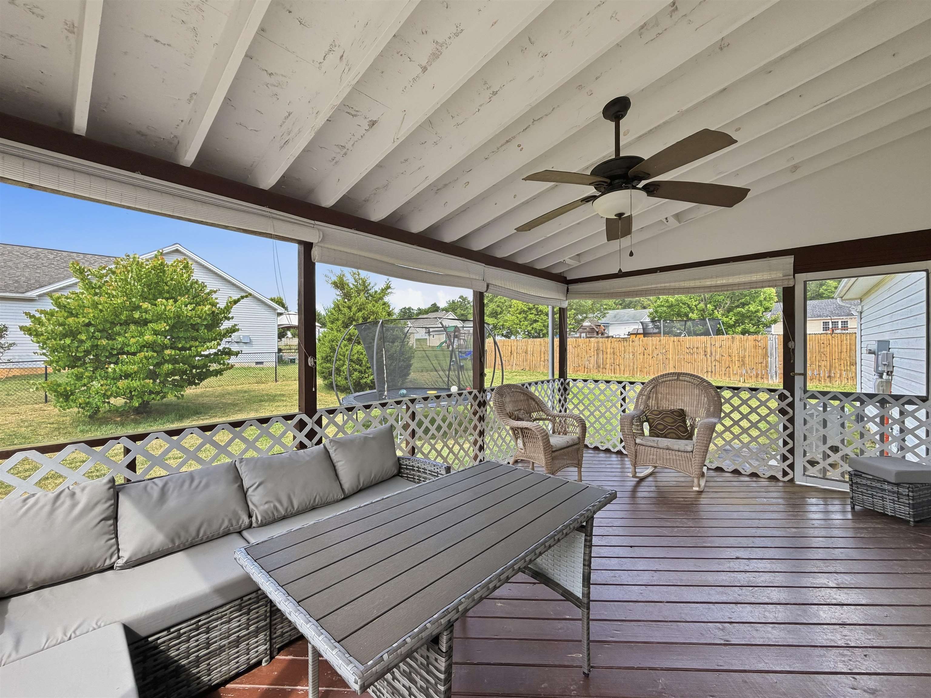148 WOODSIDE DR