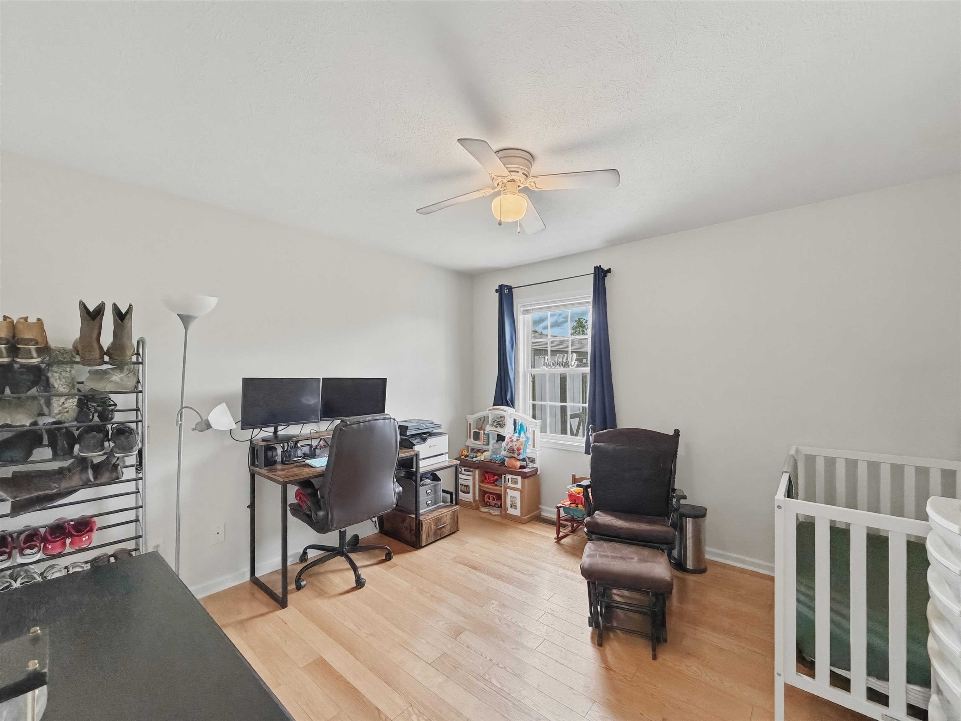148 WOODSIDE DR