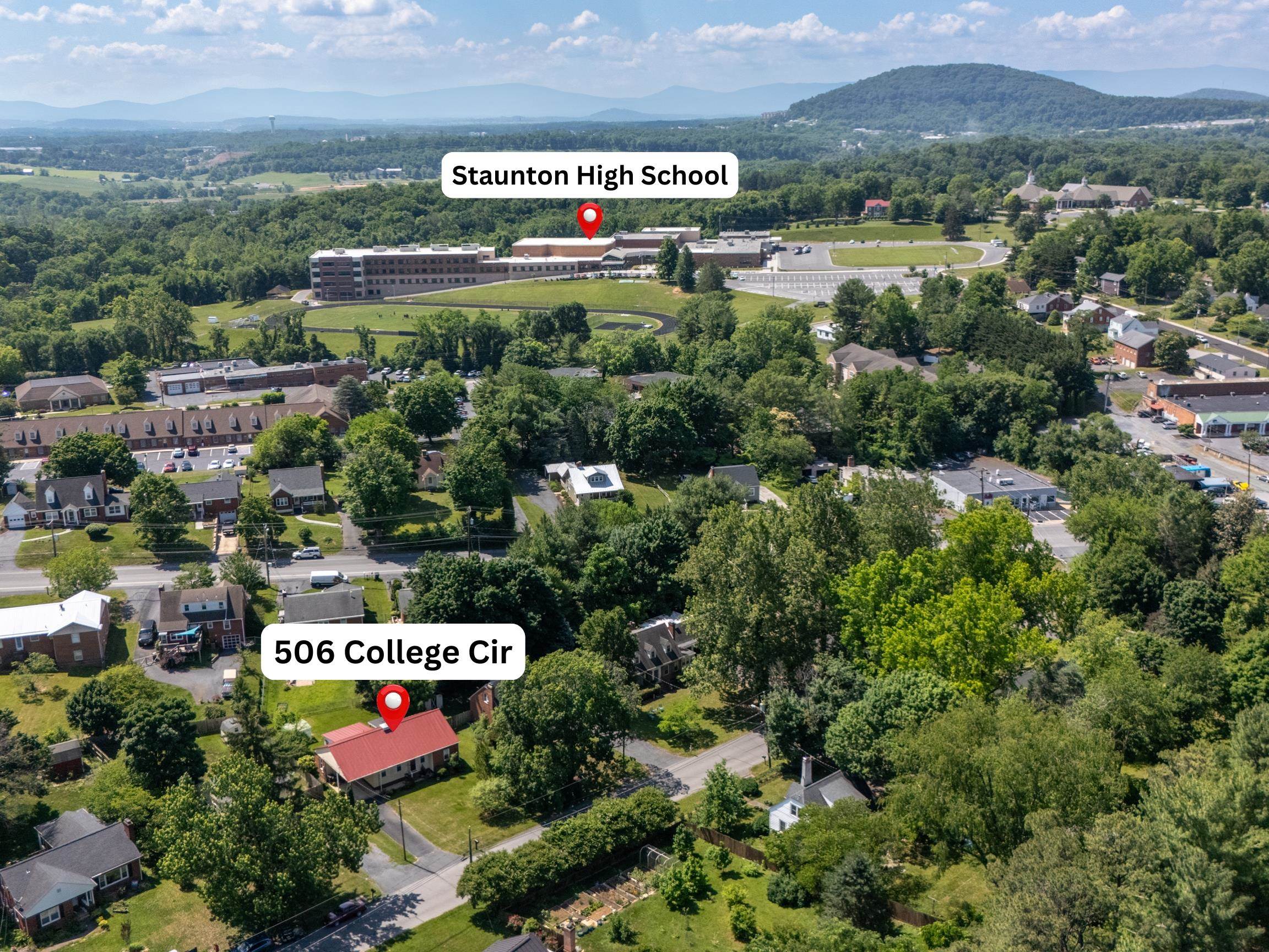 506 COLLEGE CIR