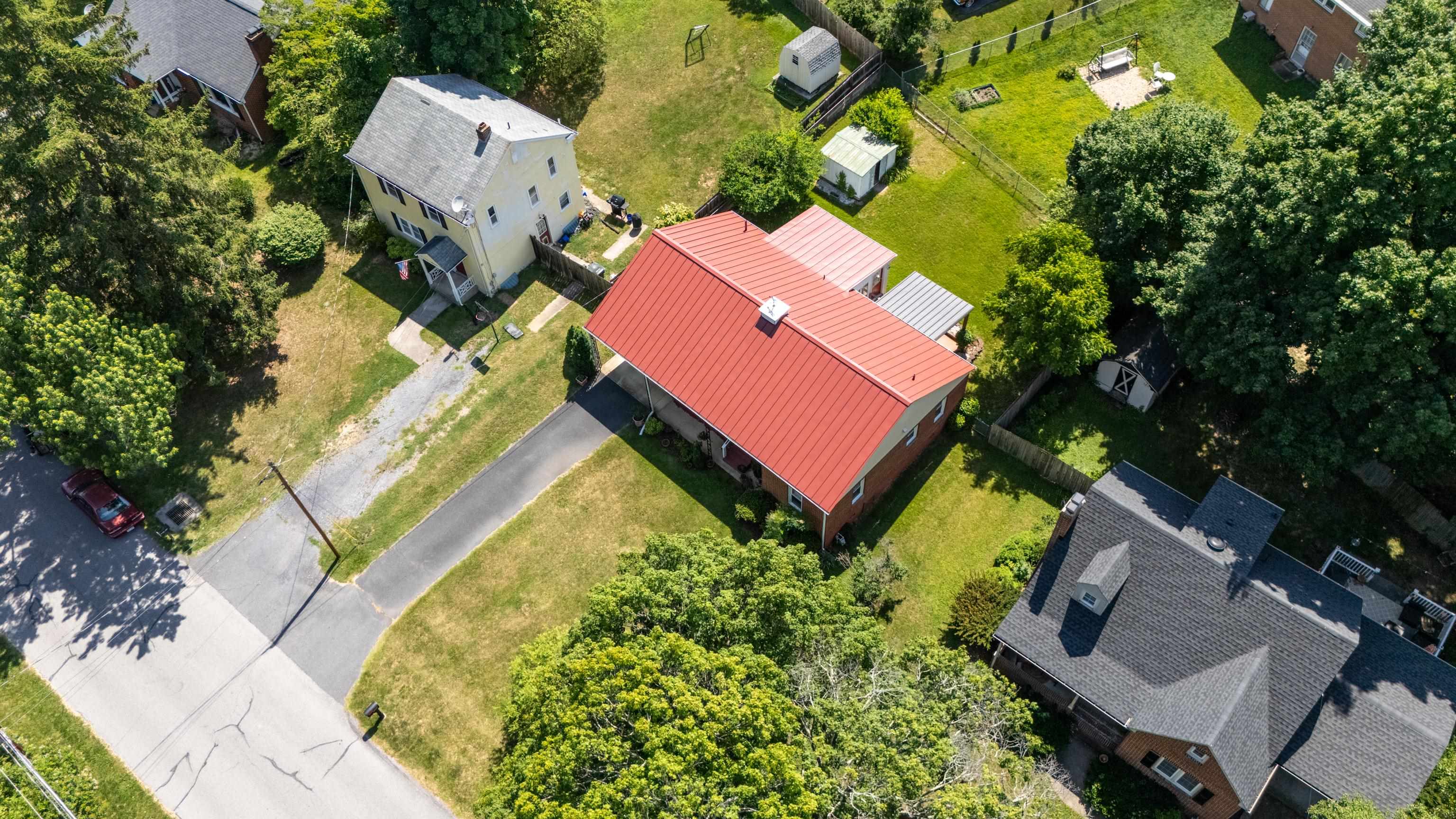 506 COLLEGE CIR