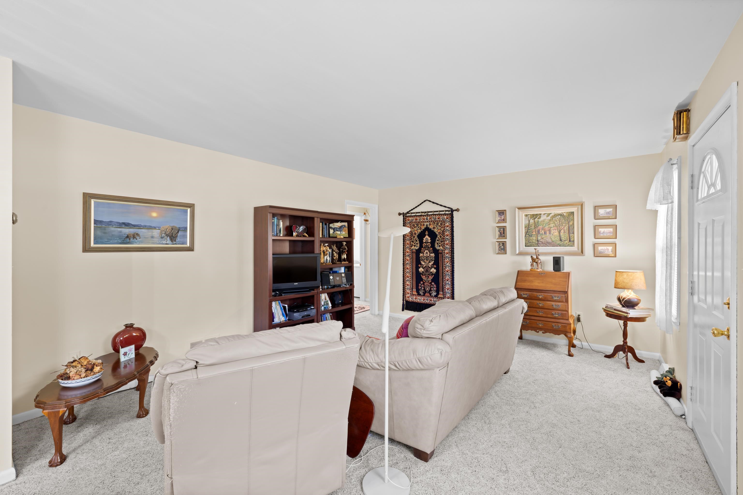 506 COLLEGE CIR