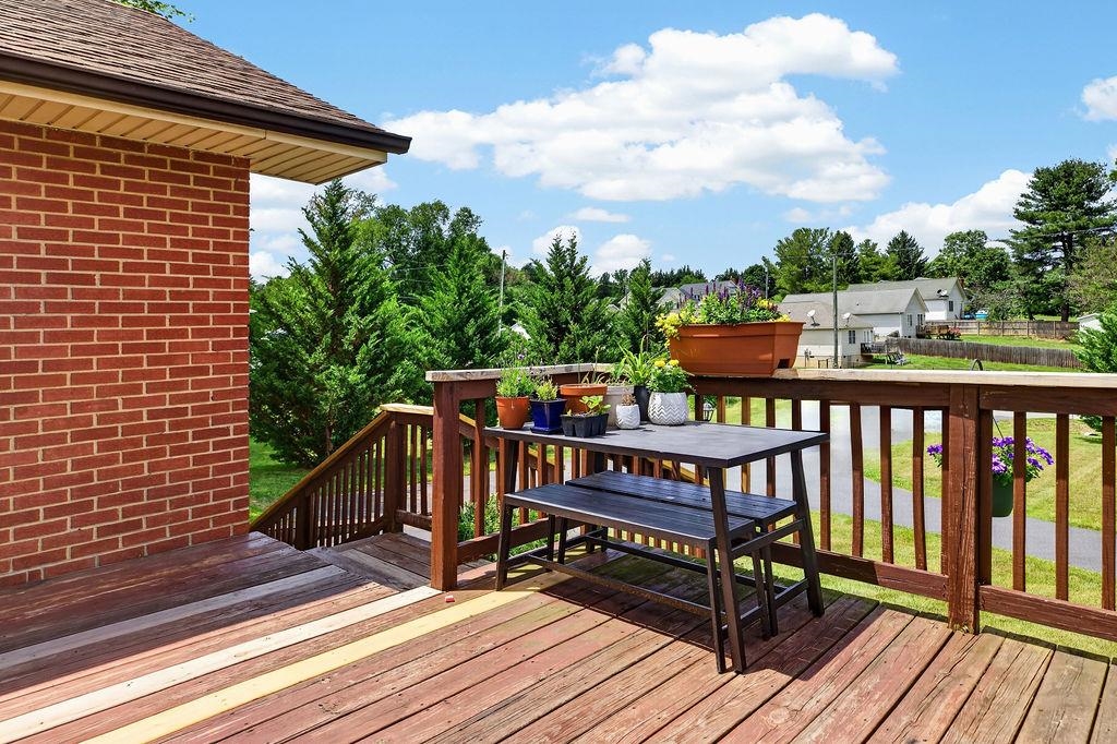 50 MISTY DAWN LN