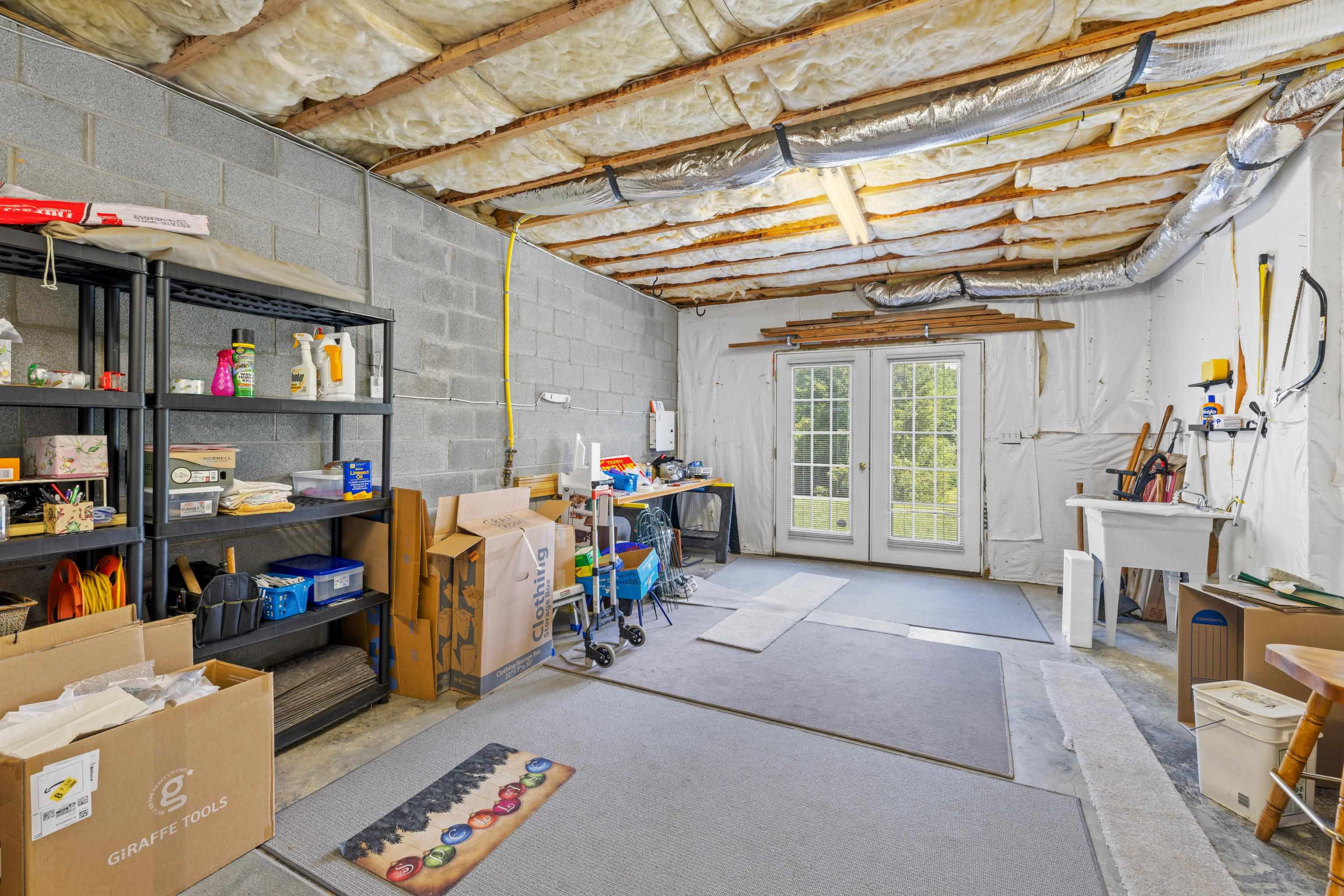 287 KENSINGTON DR