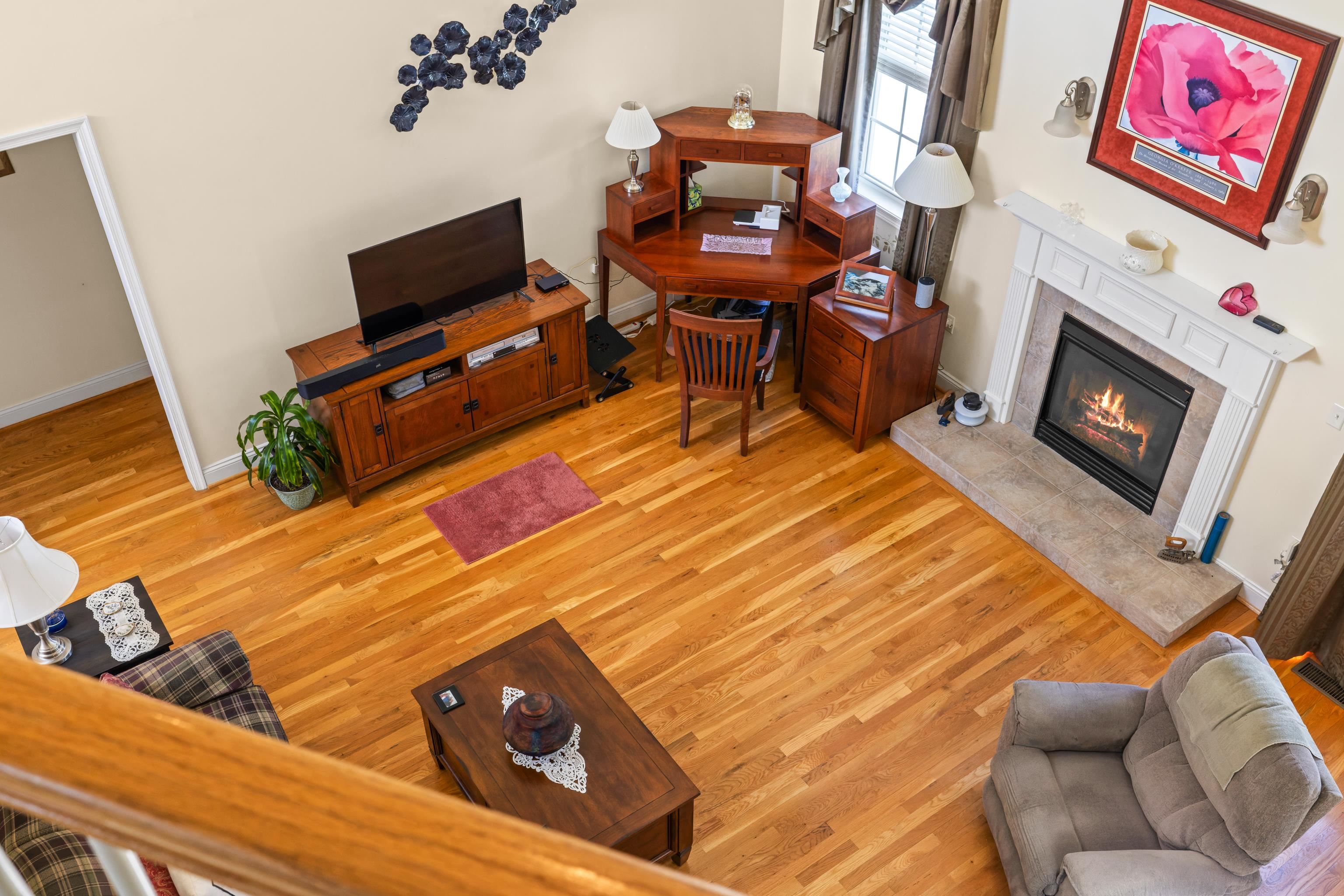 287 KENSINGTON DR