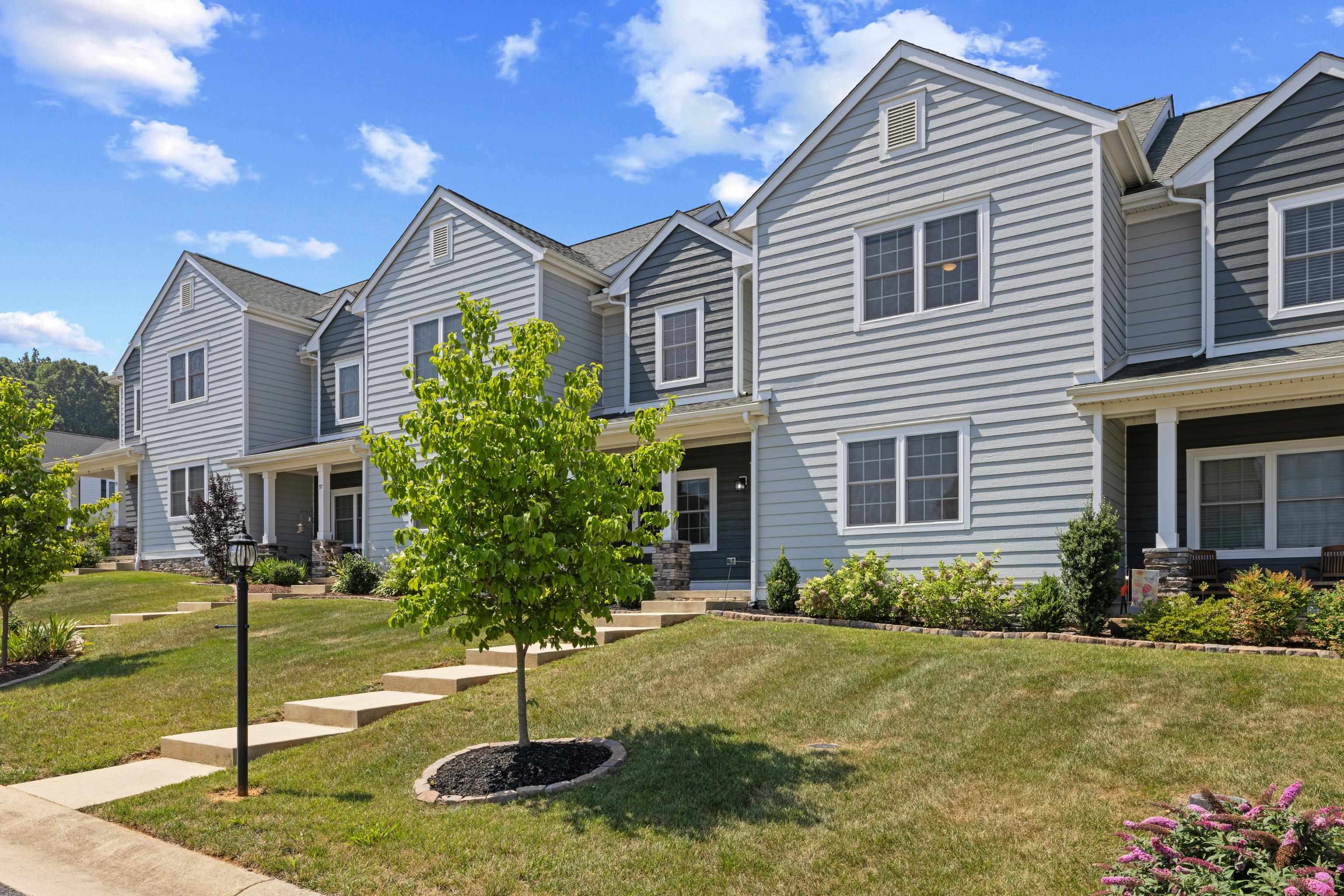 99 WHISPERING OAKS DR