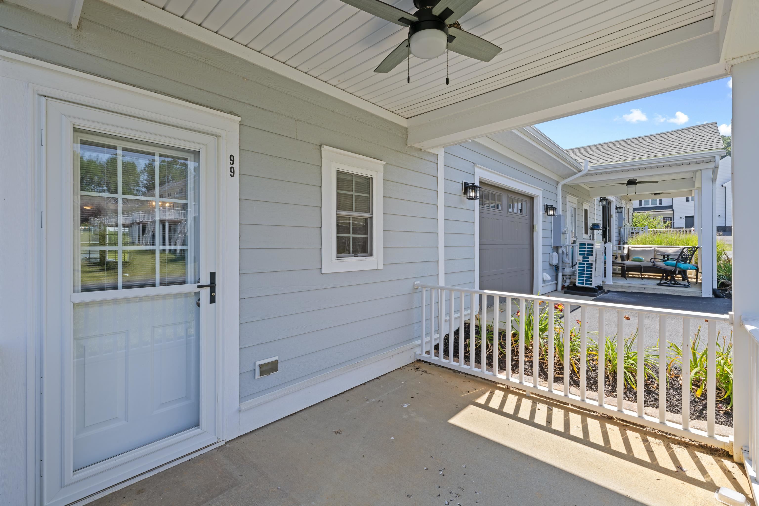 99 WHISPERING OAKS DR