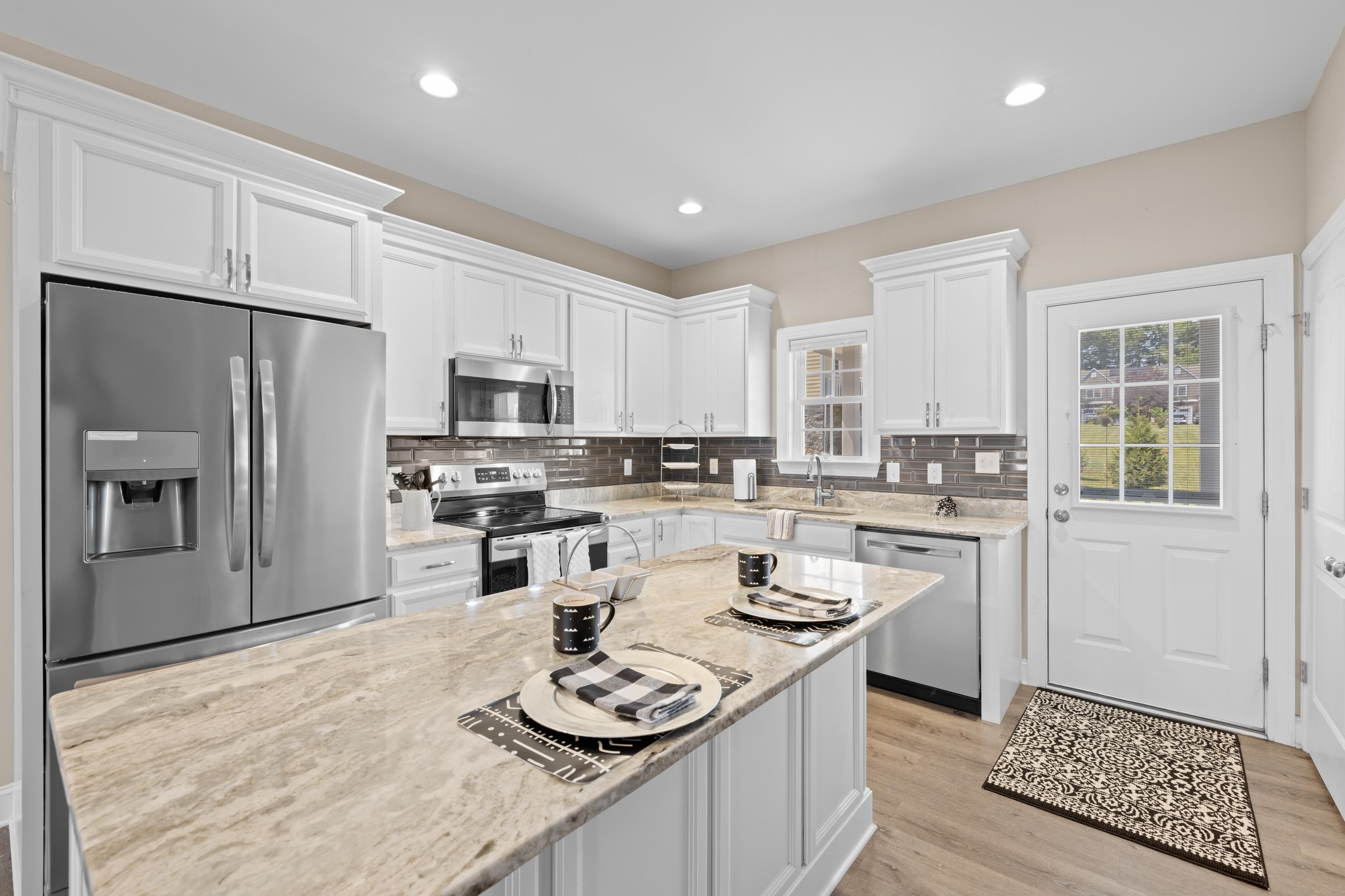 99 WHISPERING OAKS DR