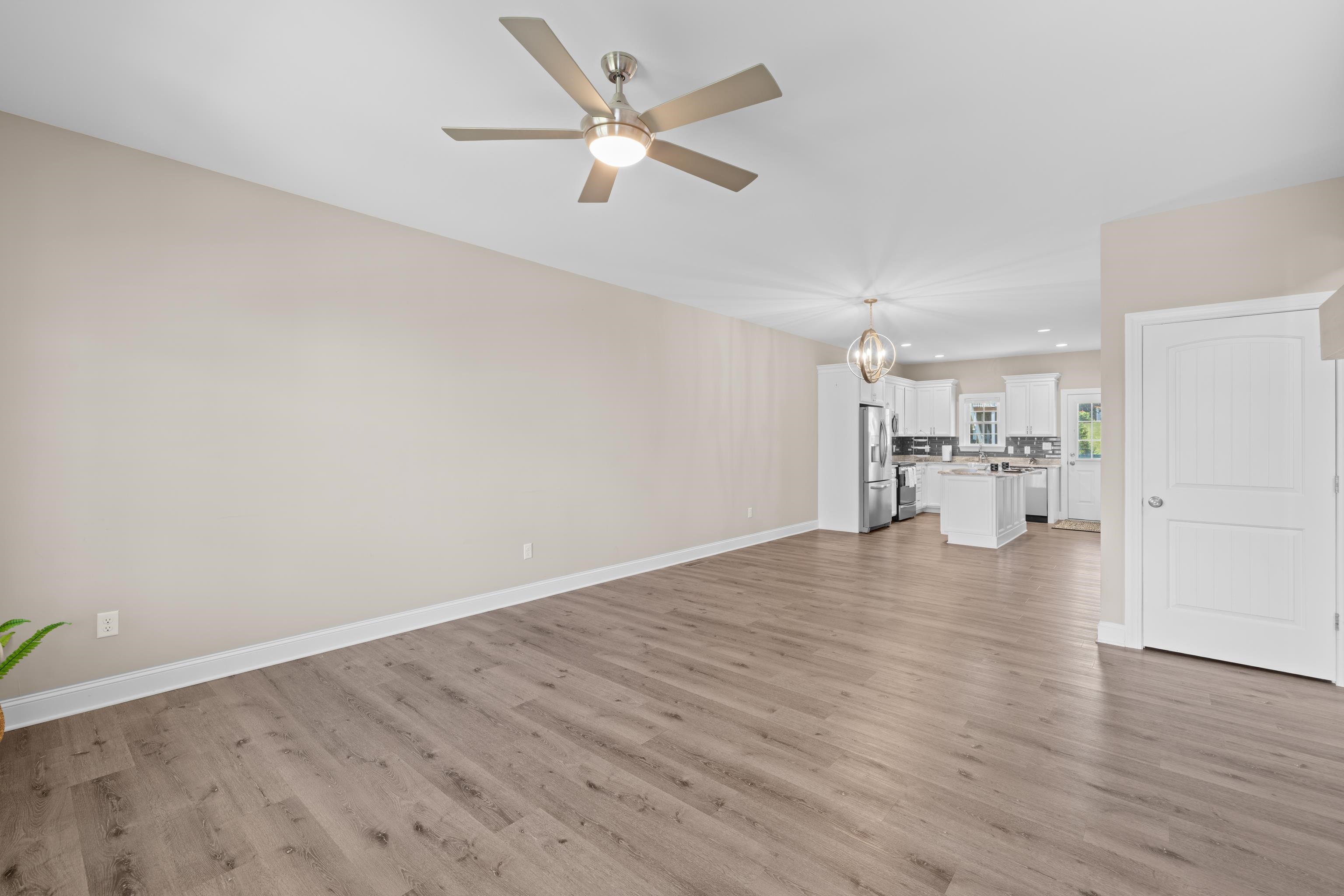 99 WHISPERING OAKS DR