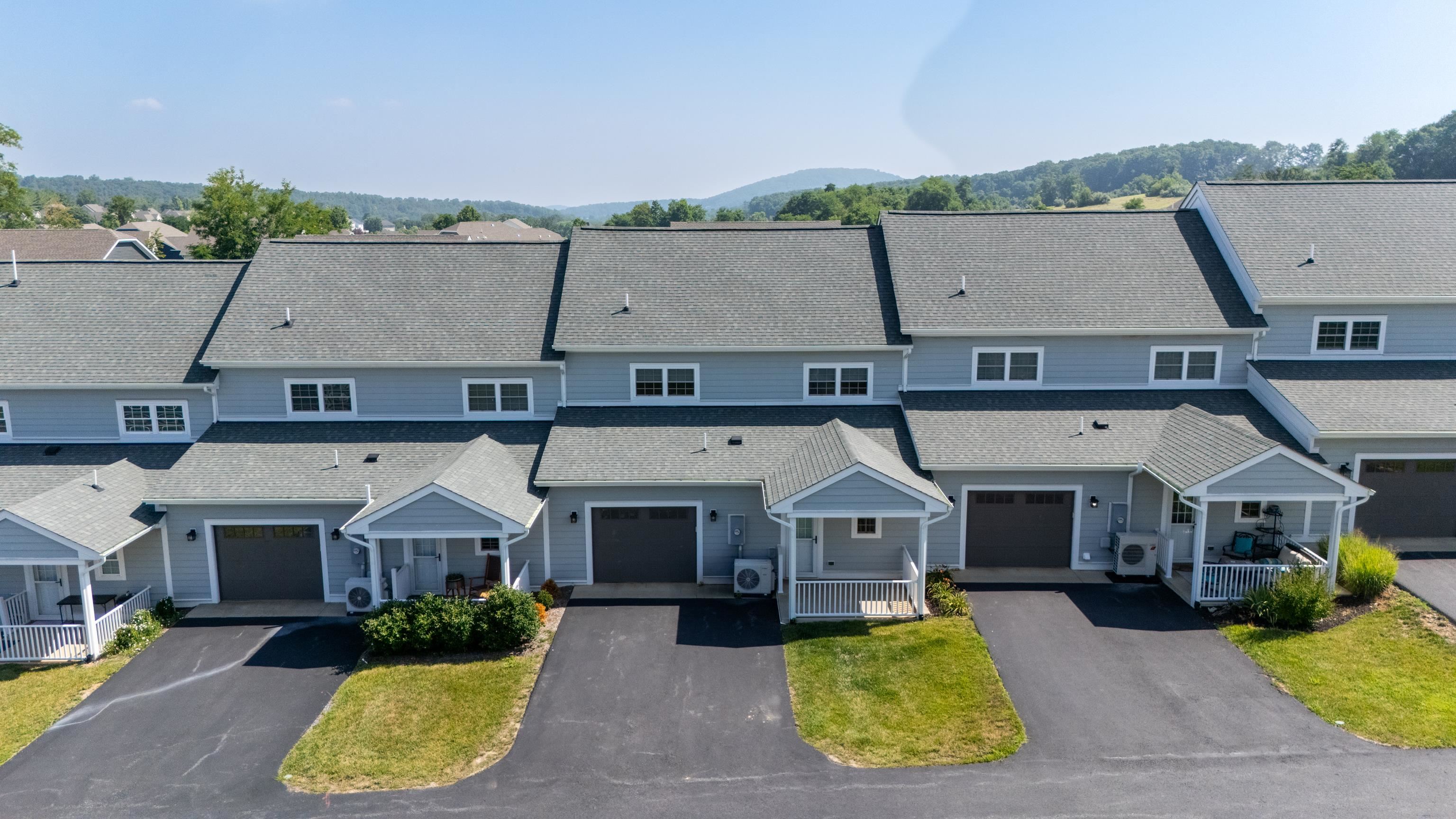 99 WHISPERING OAKS DR
