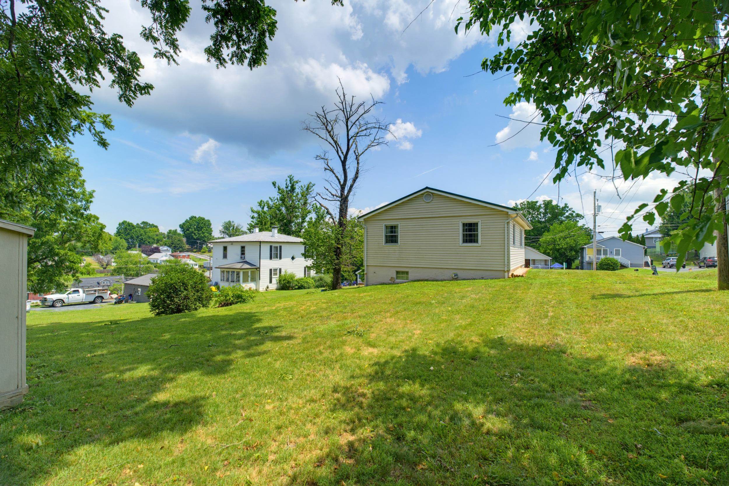 112 BELLVIEW ST