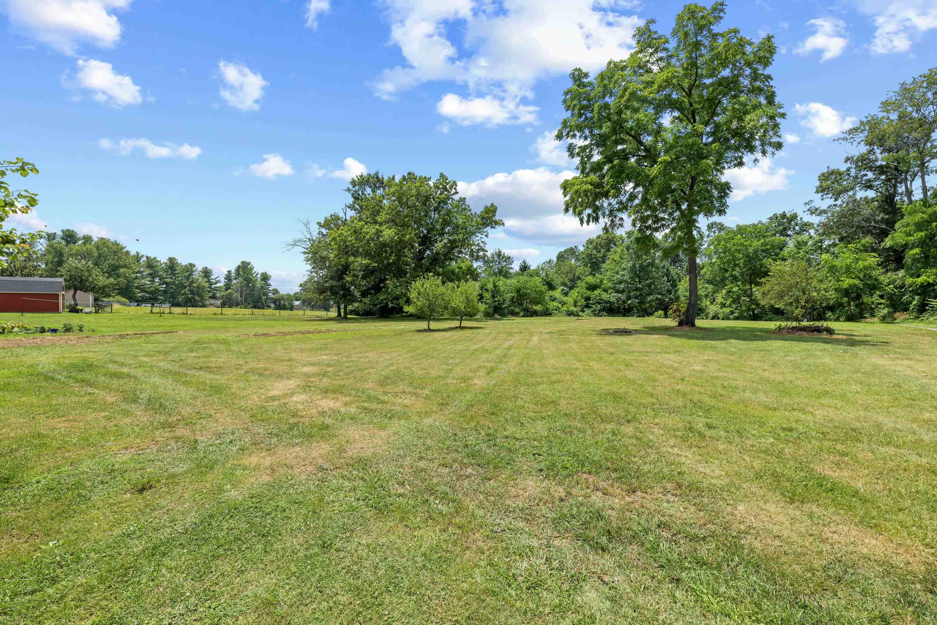 2645 LYNDHURST RD