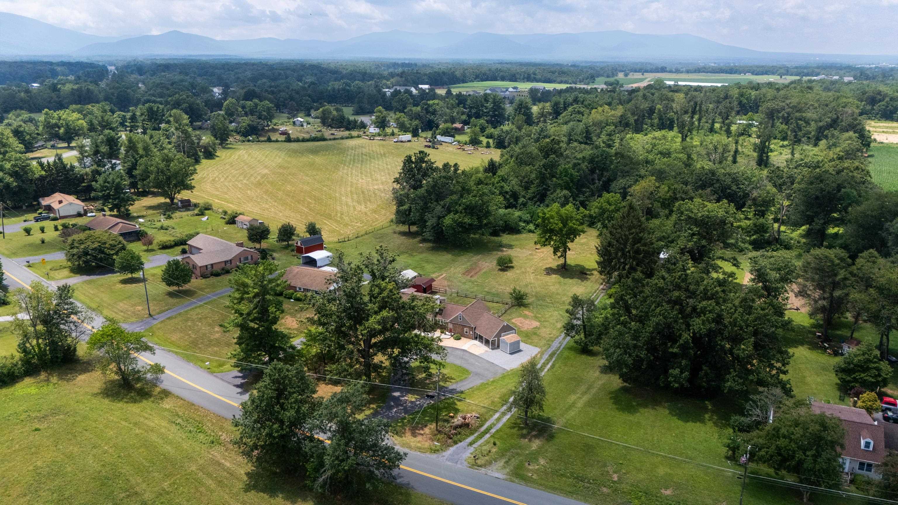 2645 LYNDHURST RD
