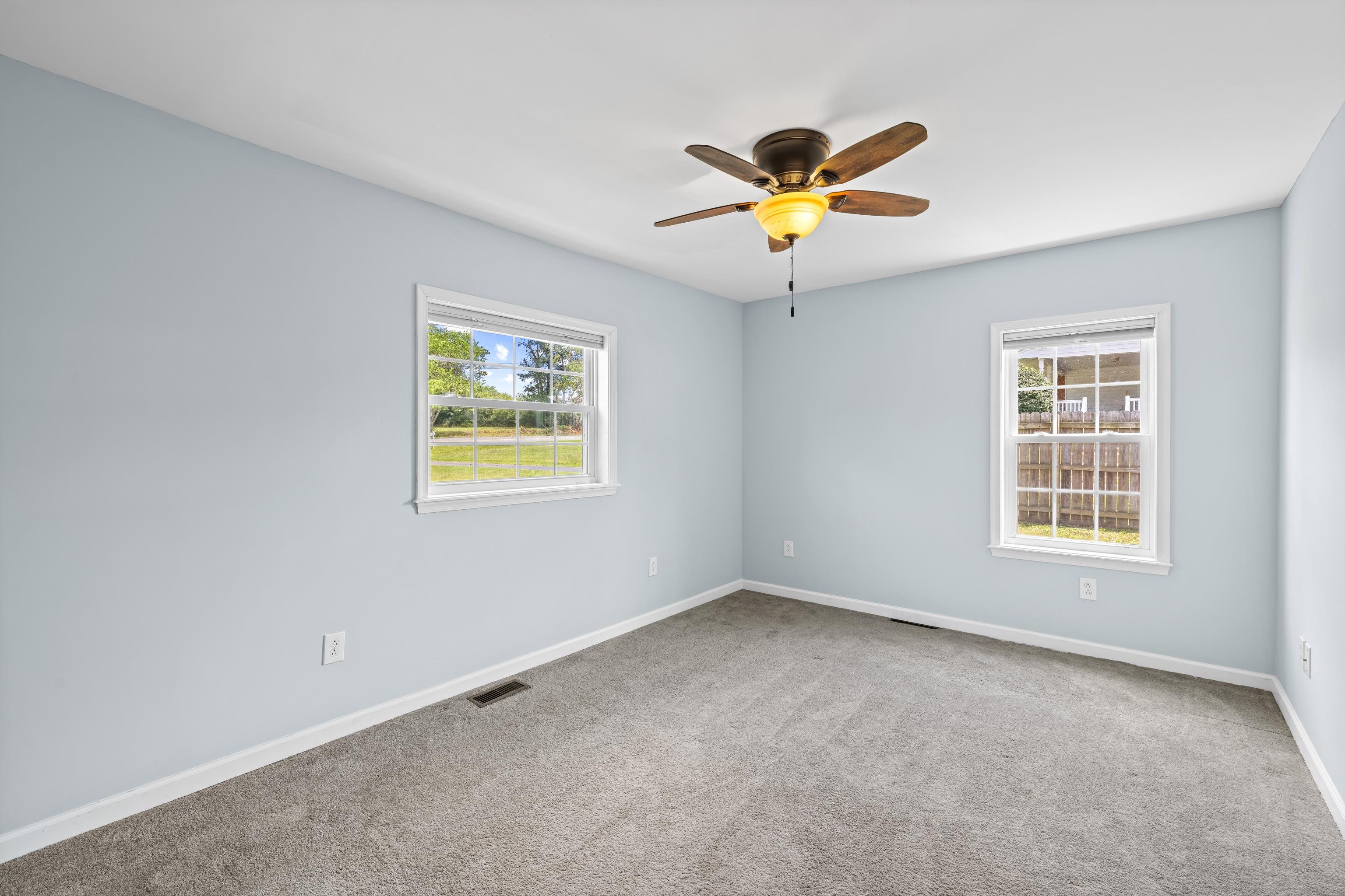 2645 LYNDHURST RD