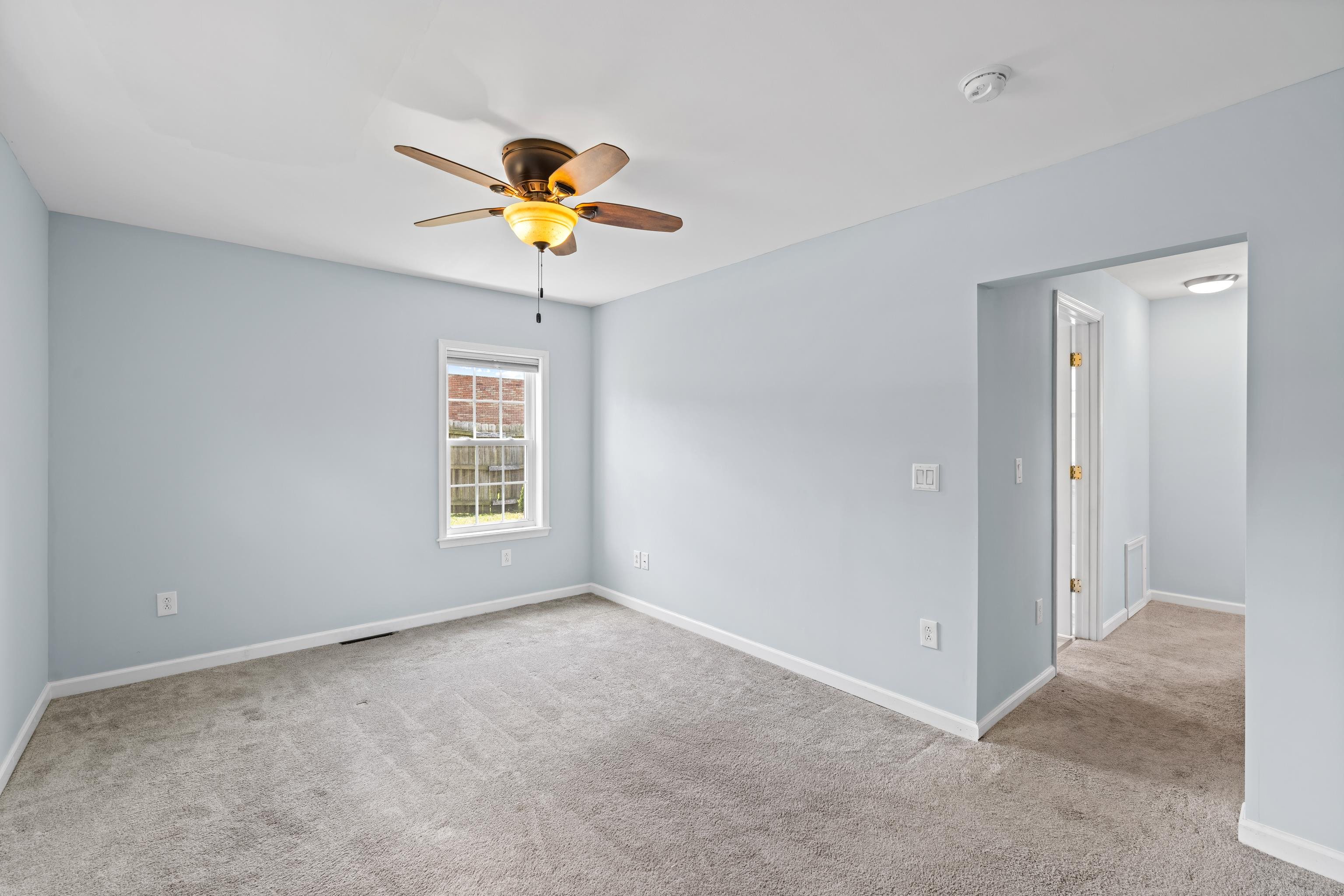 2645 LYNDHURST RD