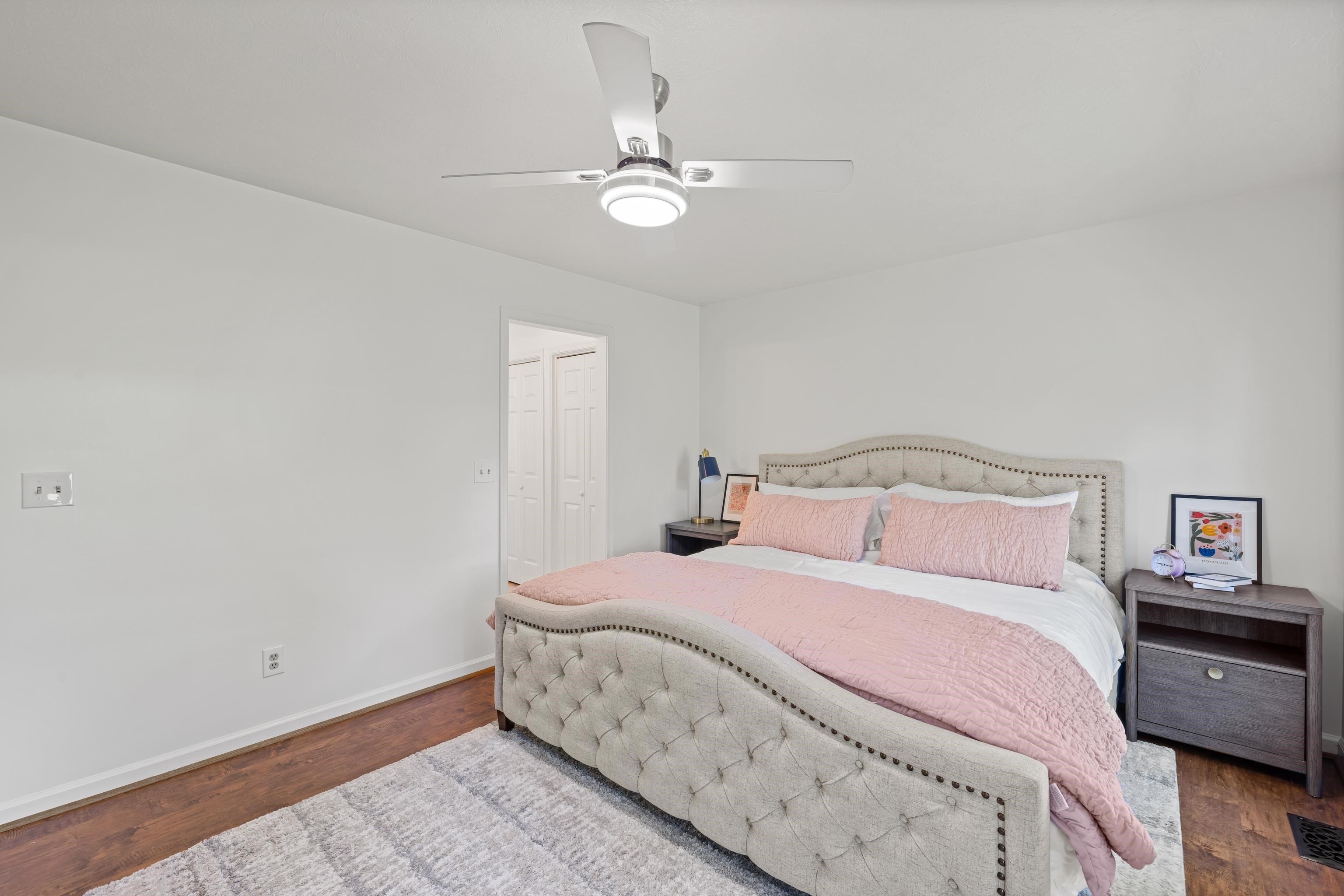625 ESSEX DR