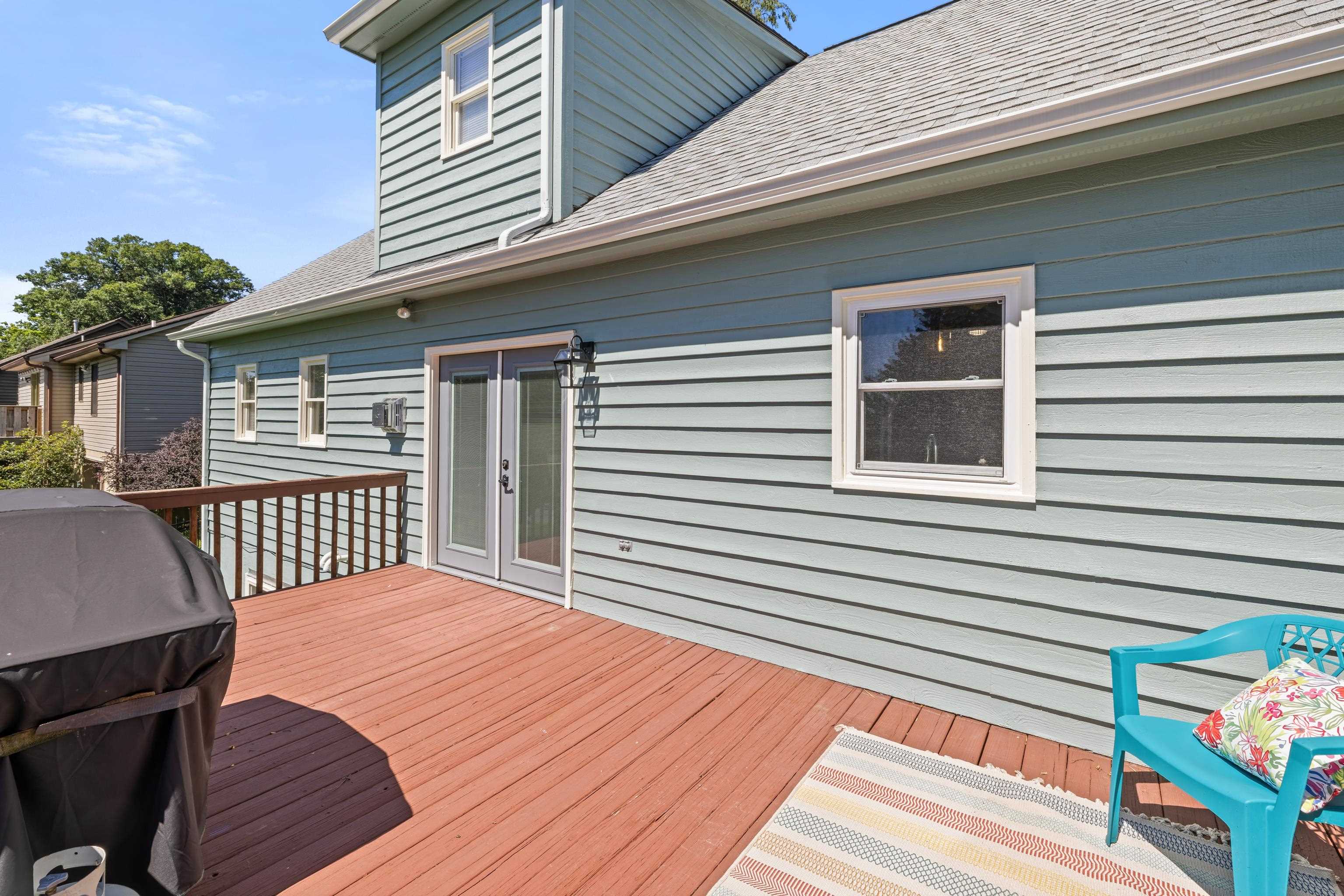 625 ESSEX DR