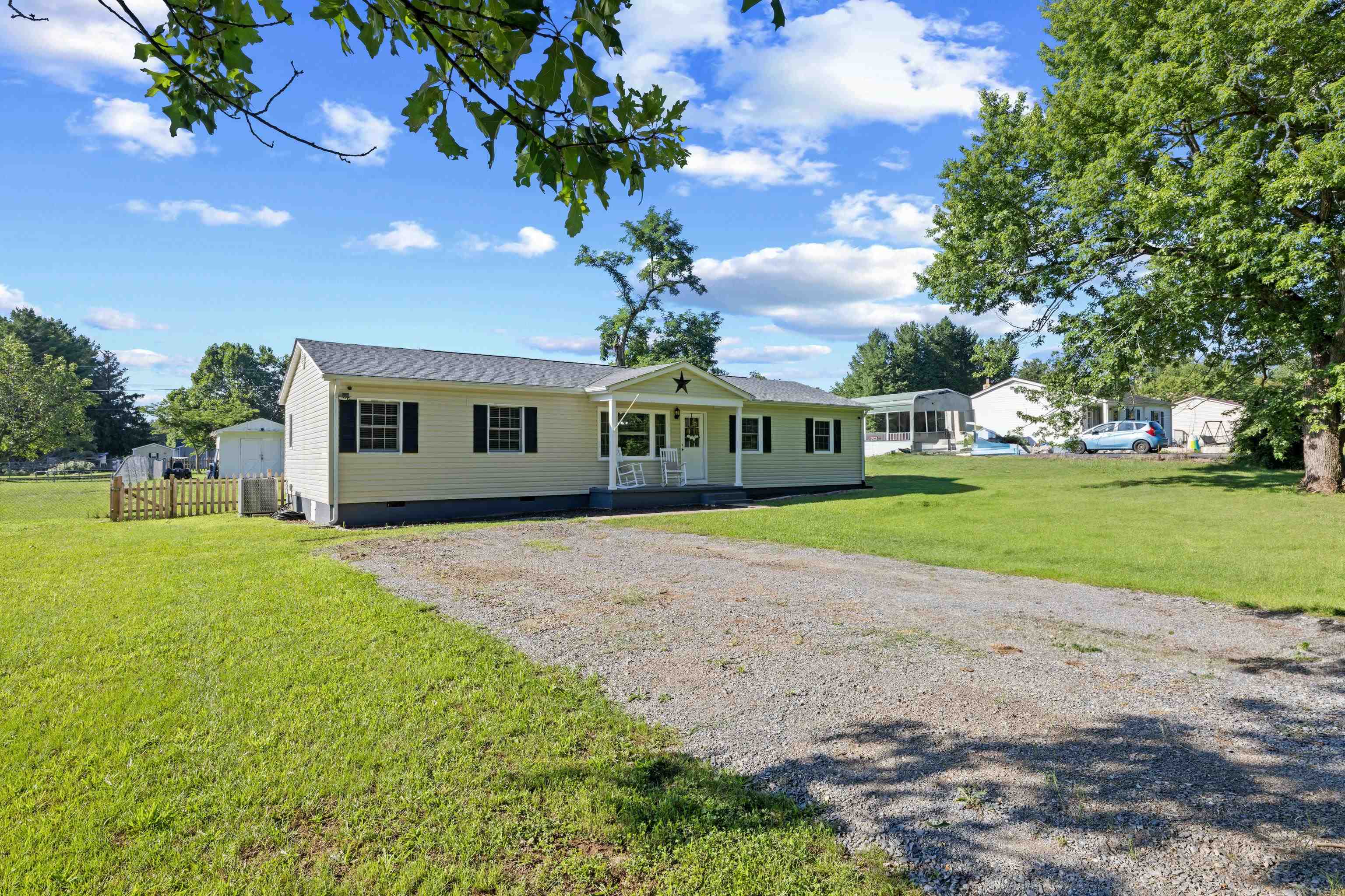 440 DRY BRANCH RD