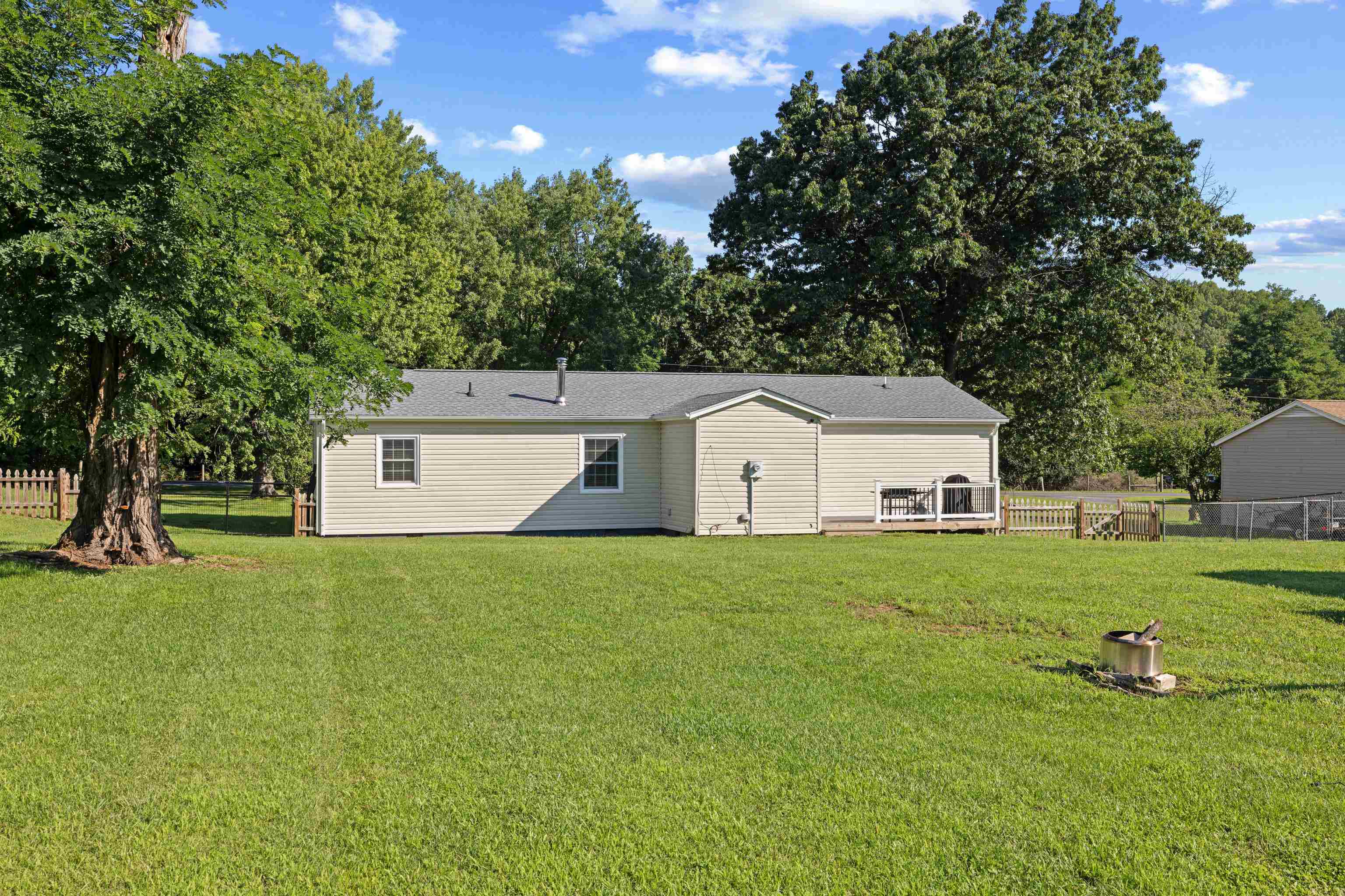 440 DRY BRANCH RD