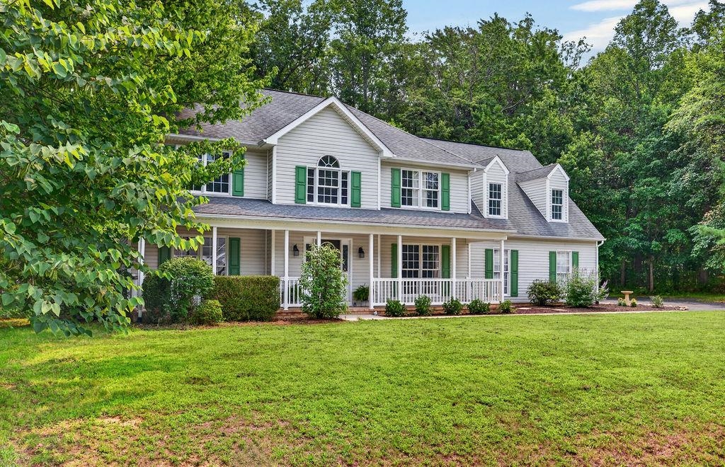 310 ARROWHEAD LN