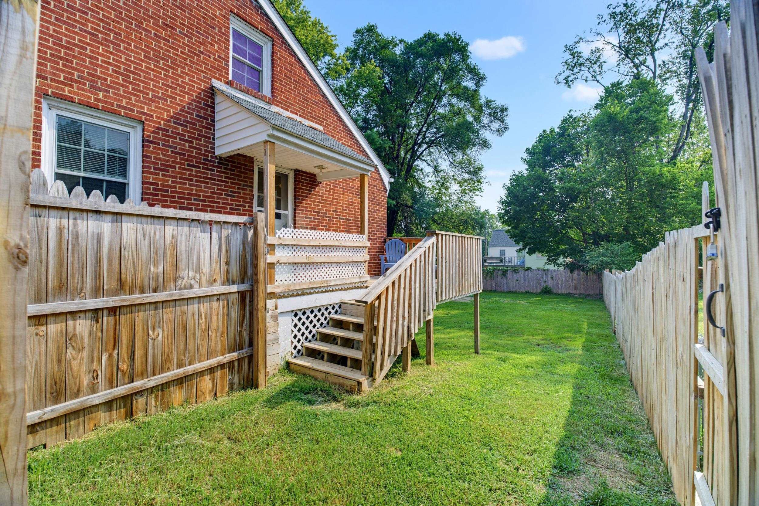 117 RIVER RD