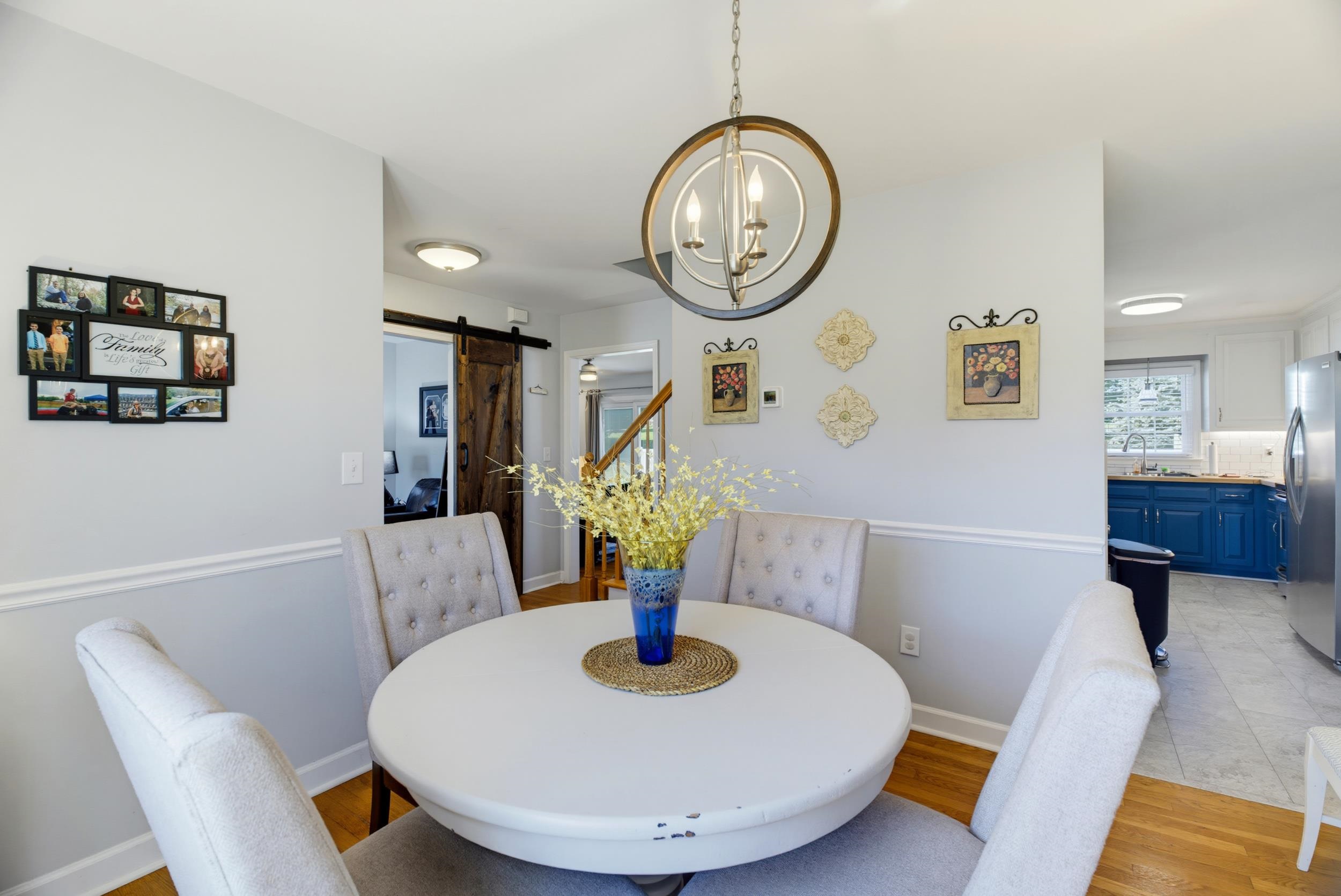 21 AMELIA DR