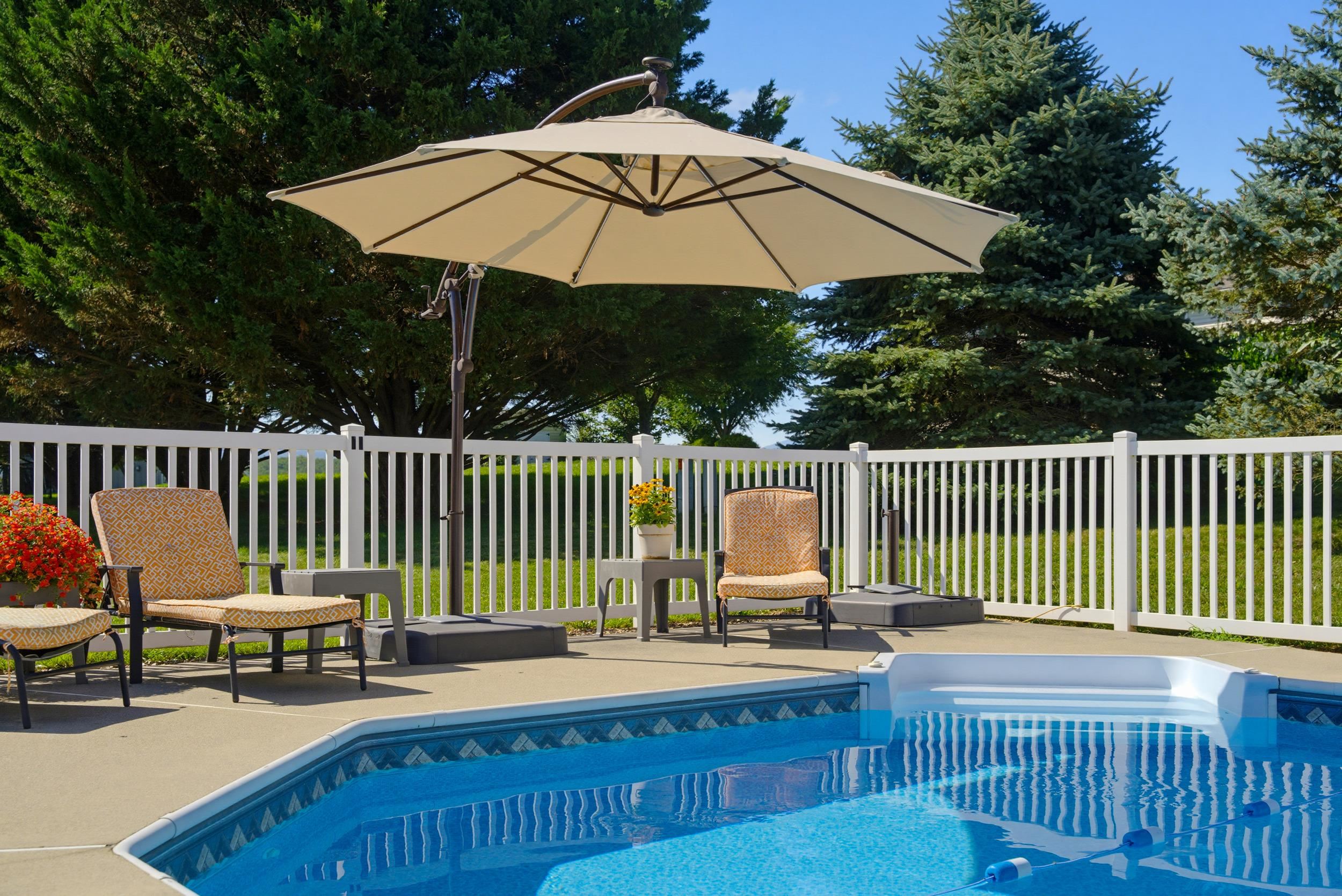 21 AMELIA DR