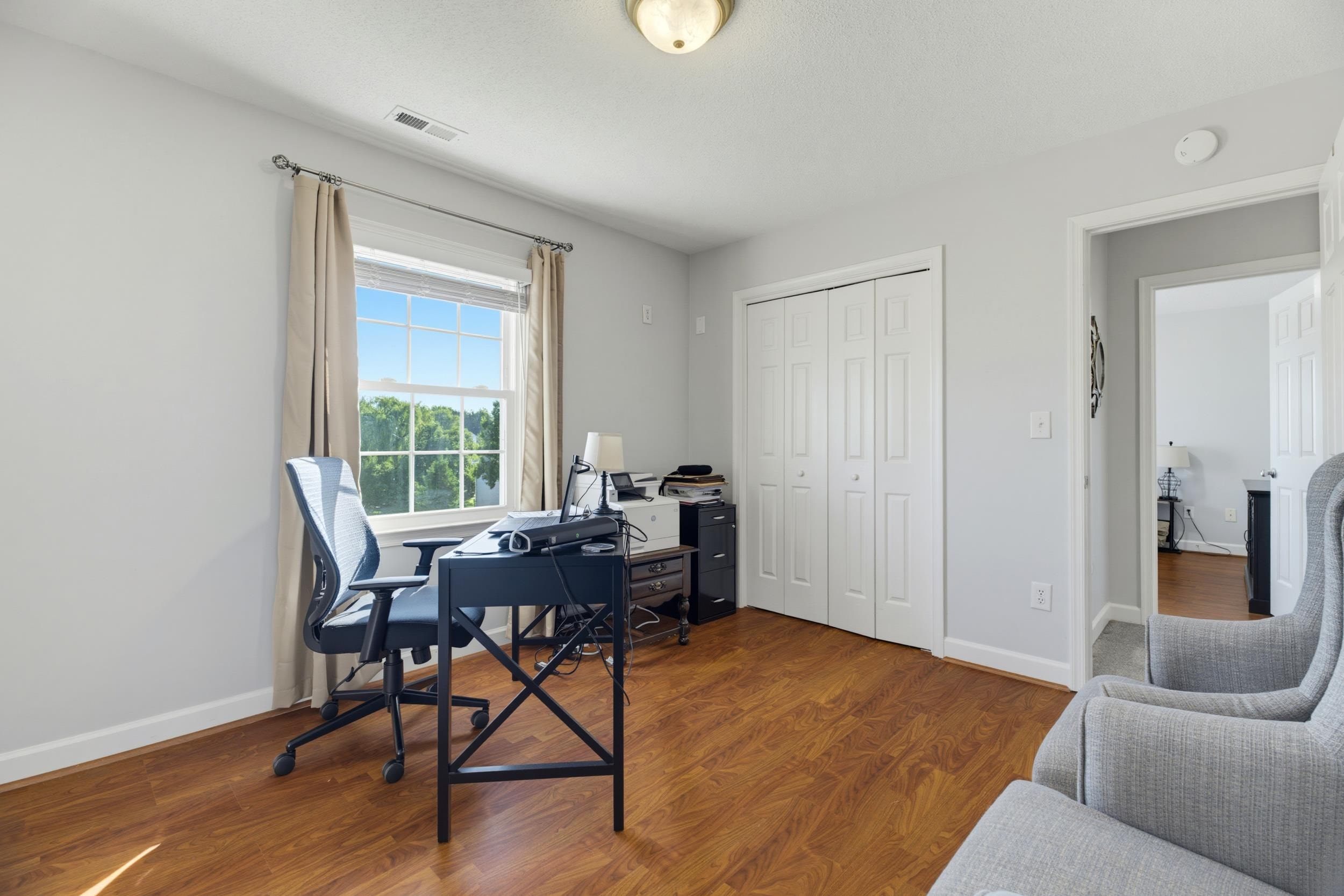 21 AMELIA DR