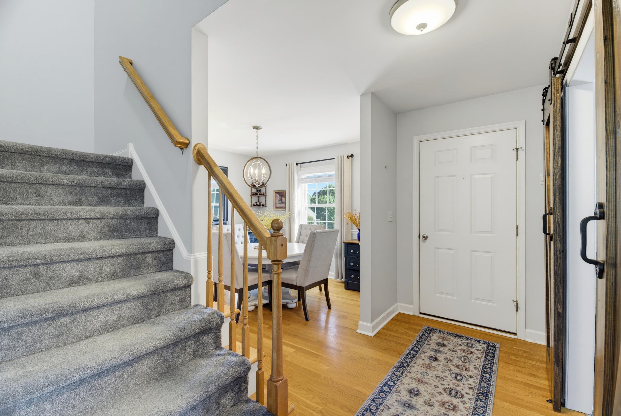 21 AMELIA DR