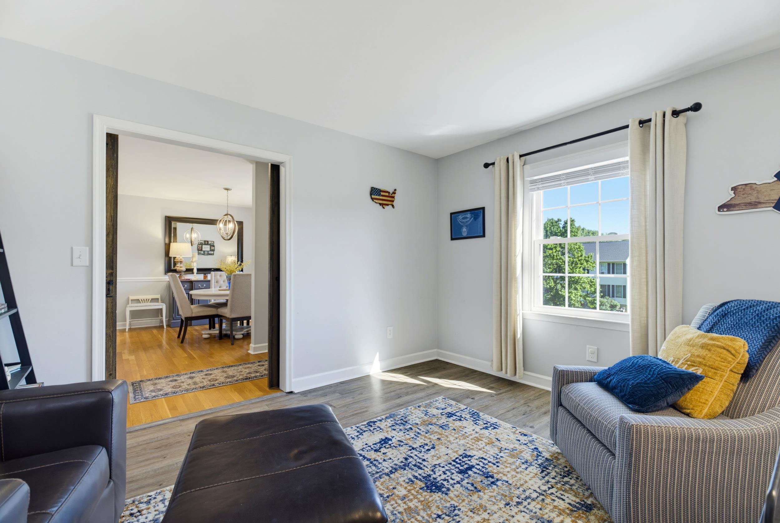 21 AMELIA DR
