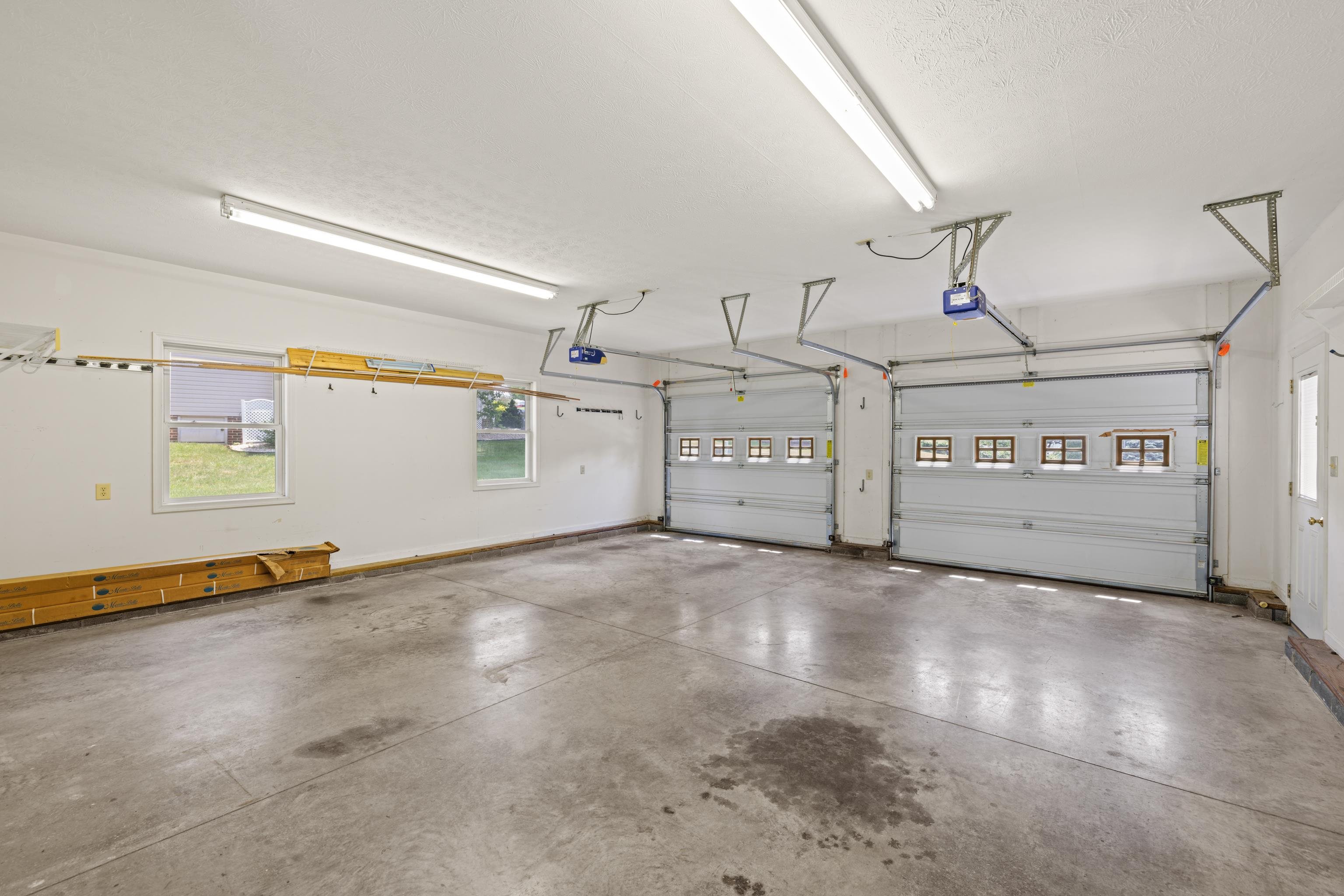 36 PAMBROOK DR