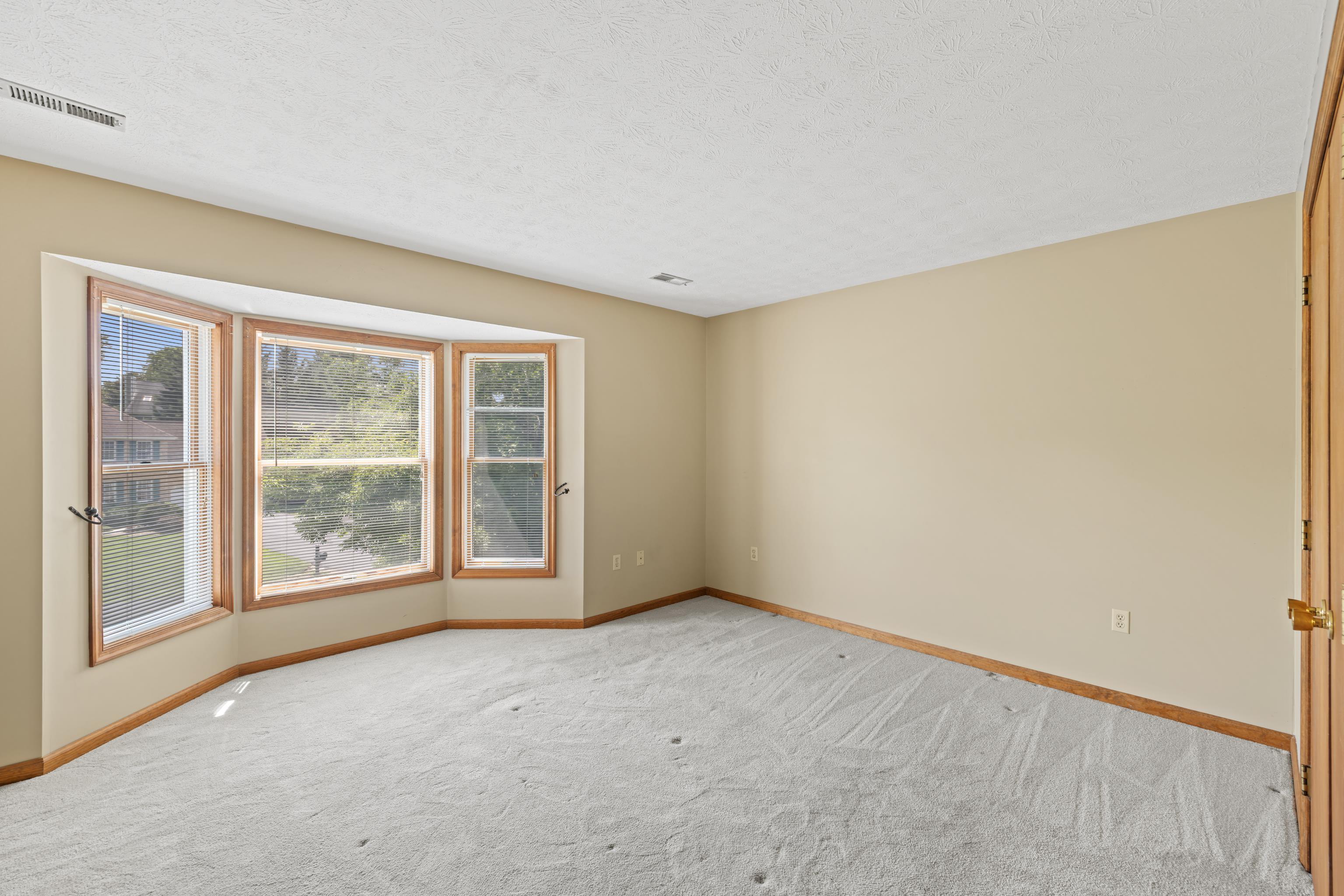36 PAMBROOK DR