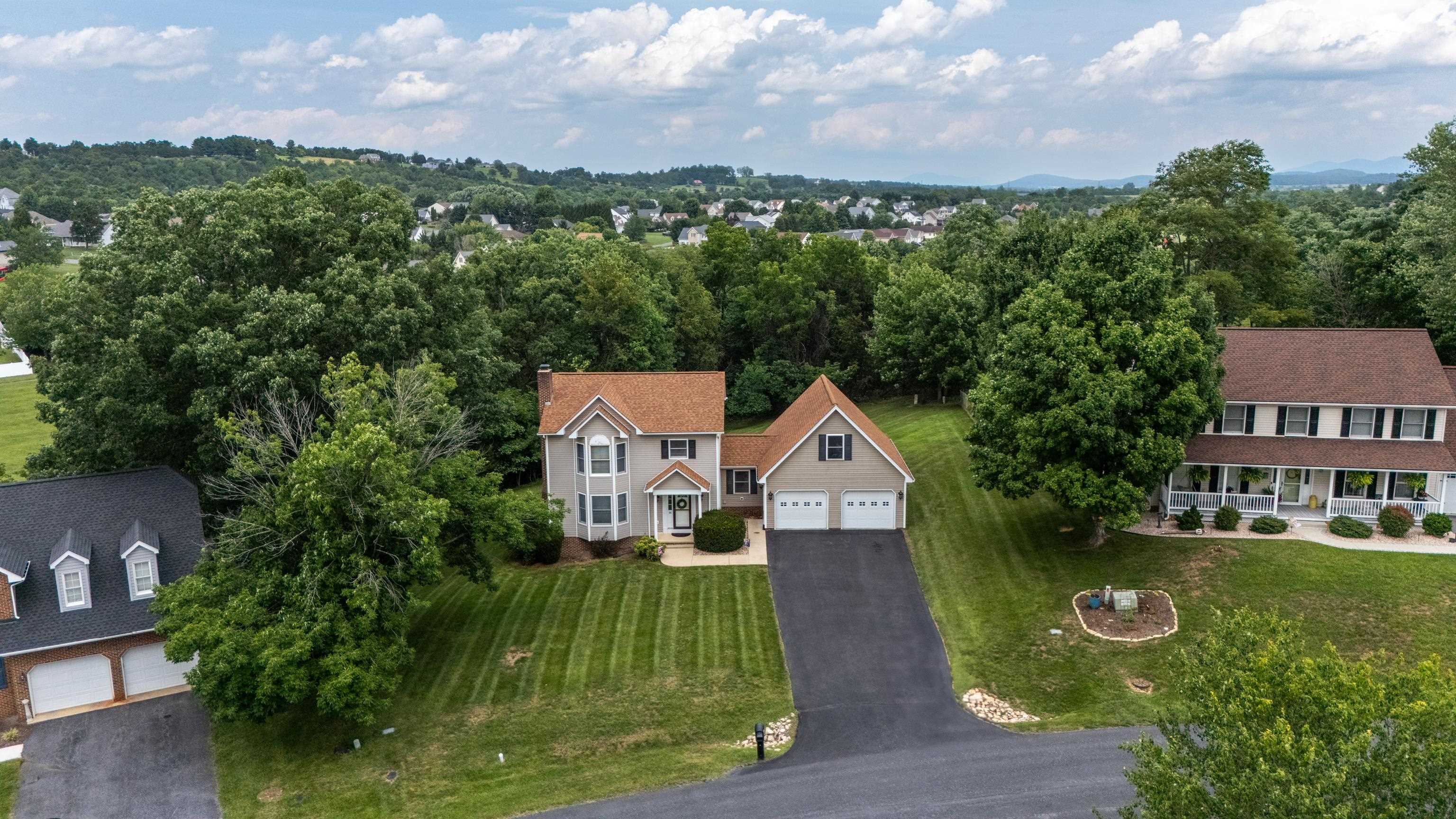 36 PAMBROOK DR