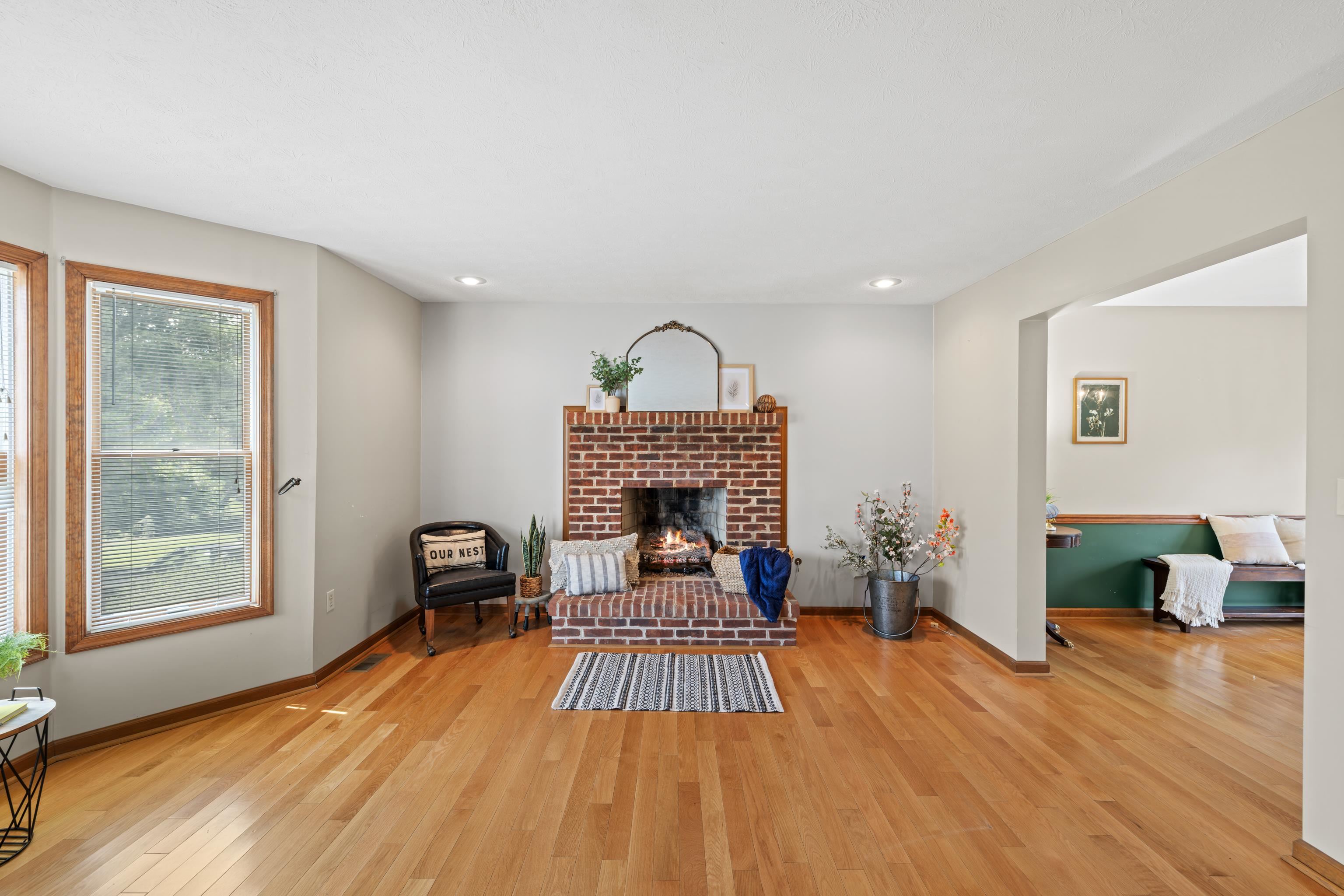 36 PAMBROOK DR