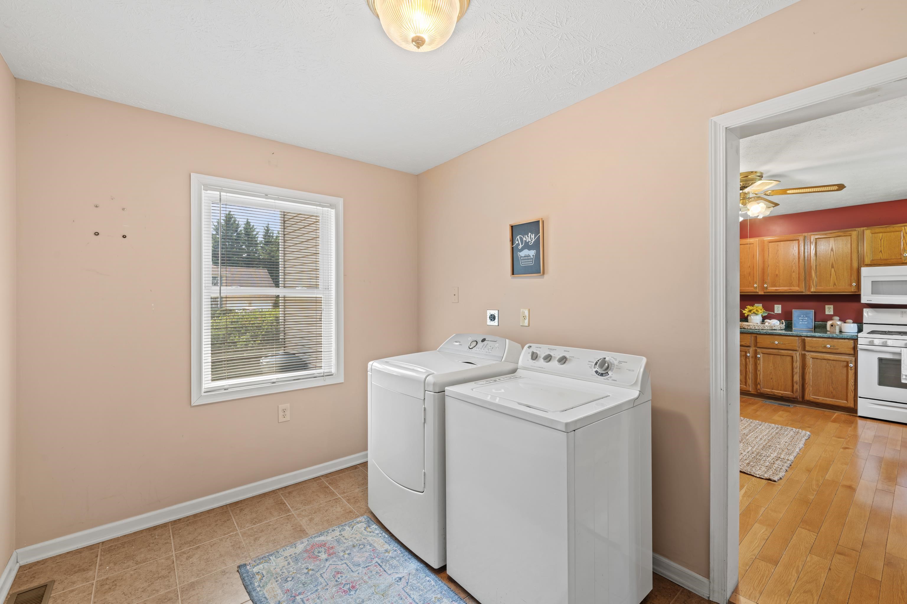 36 PAMBROOK DR