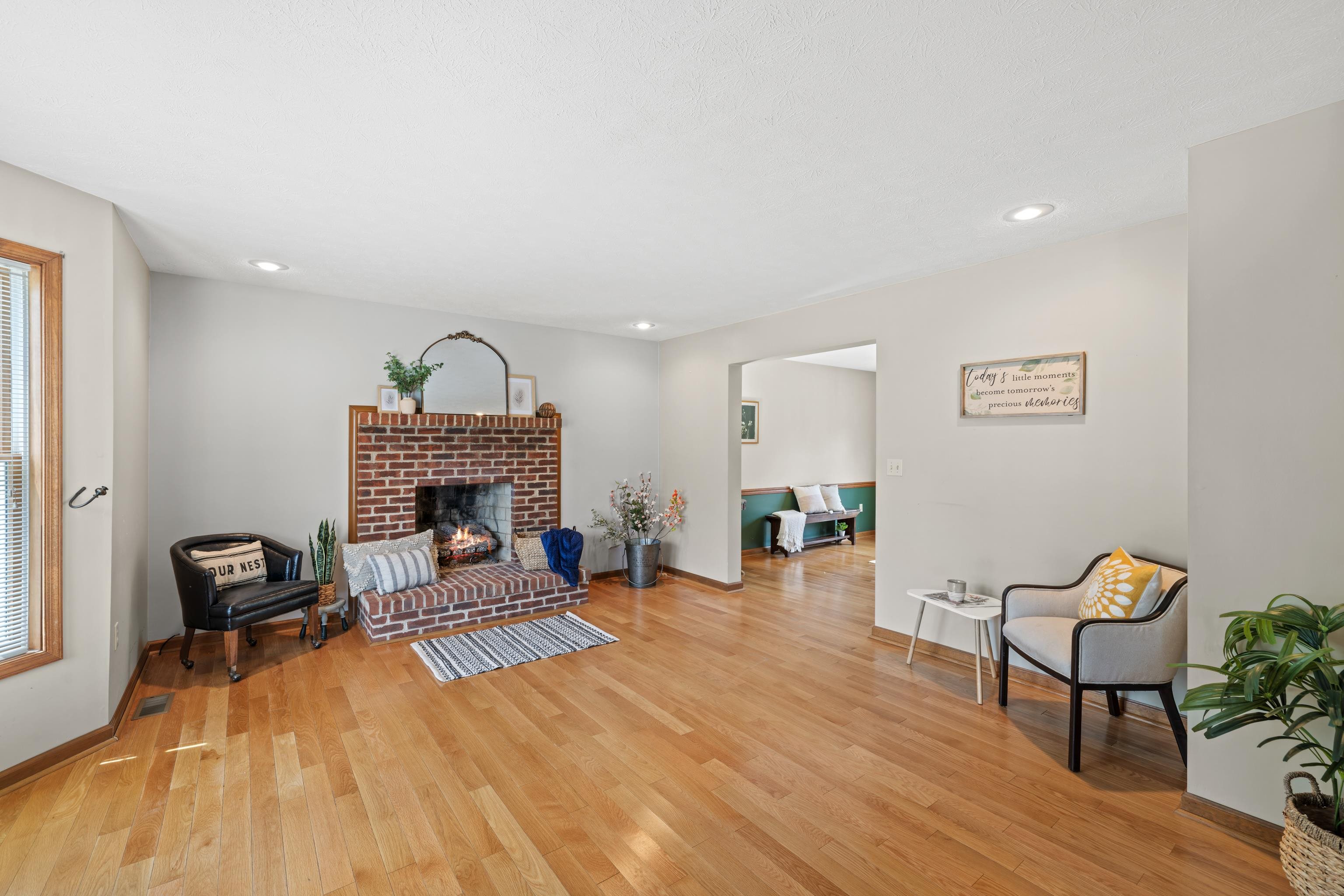 36 PAMBROOK DR