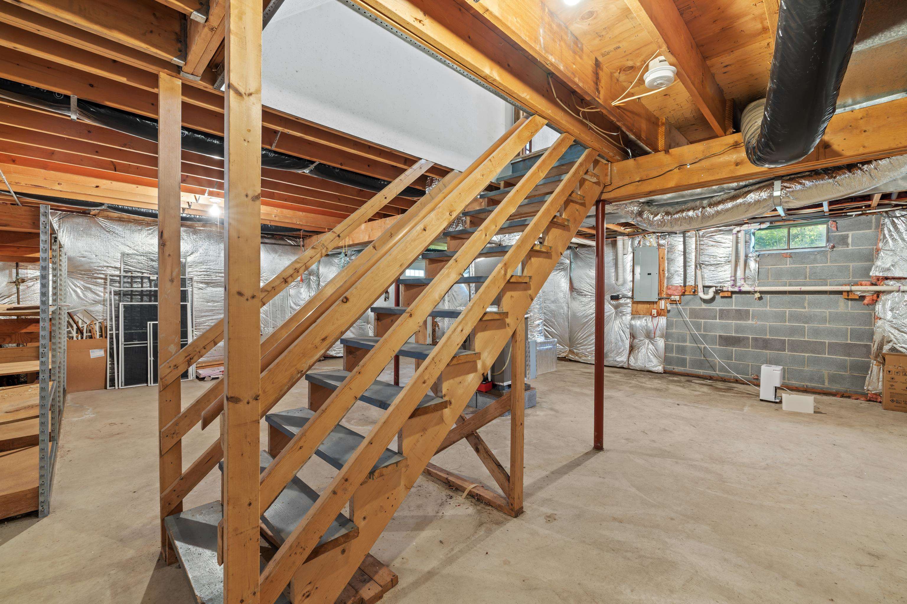 36 PAMBROOK DR