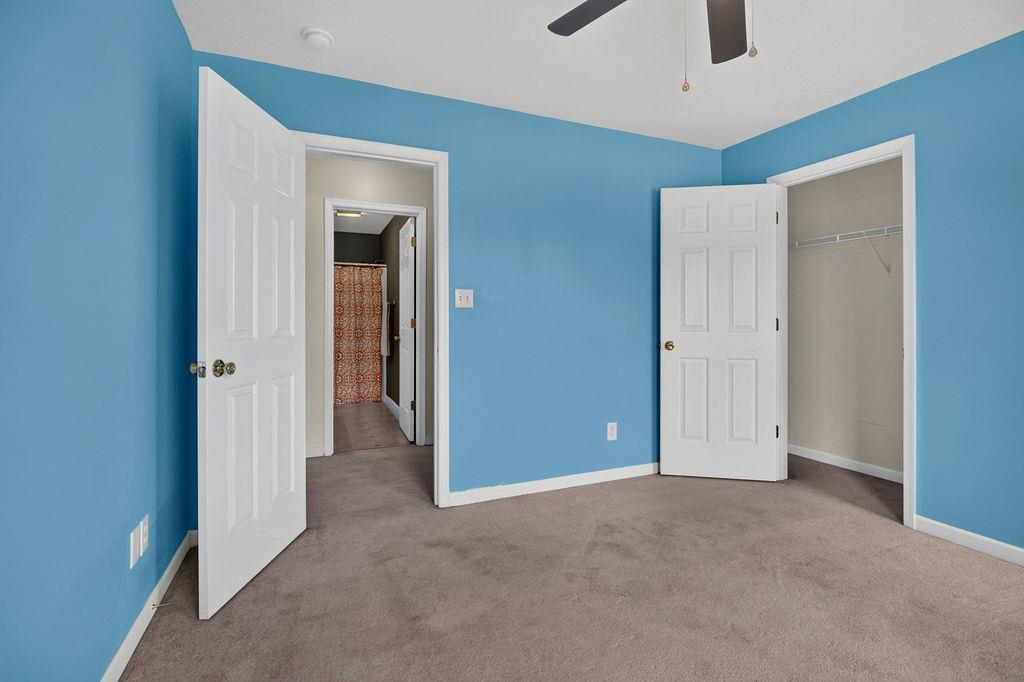7 LITTLE JOHN CT