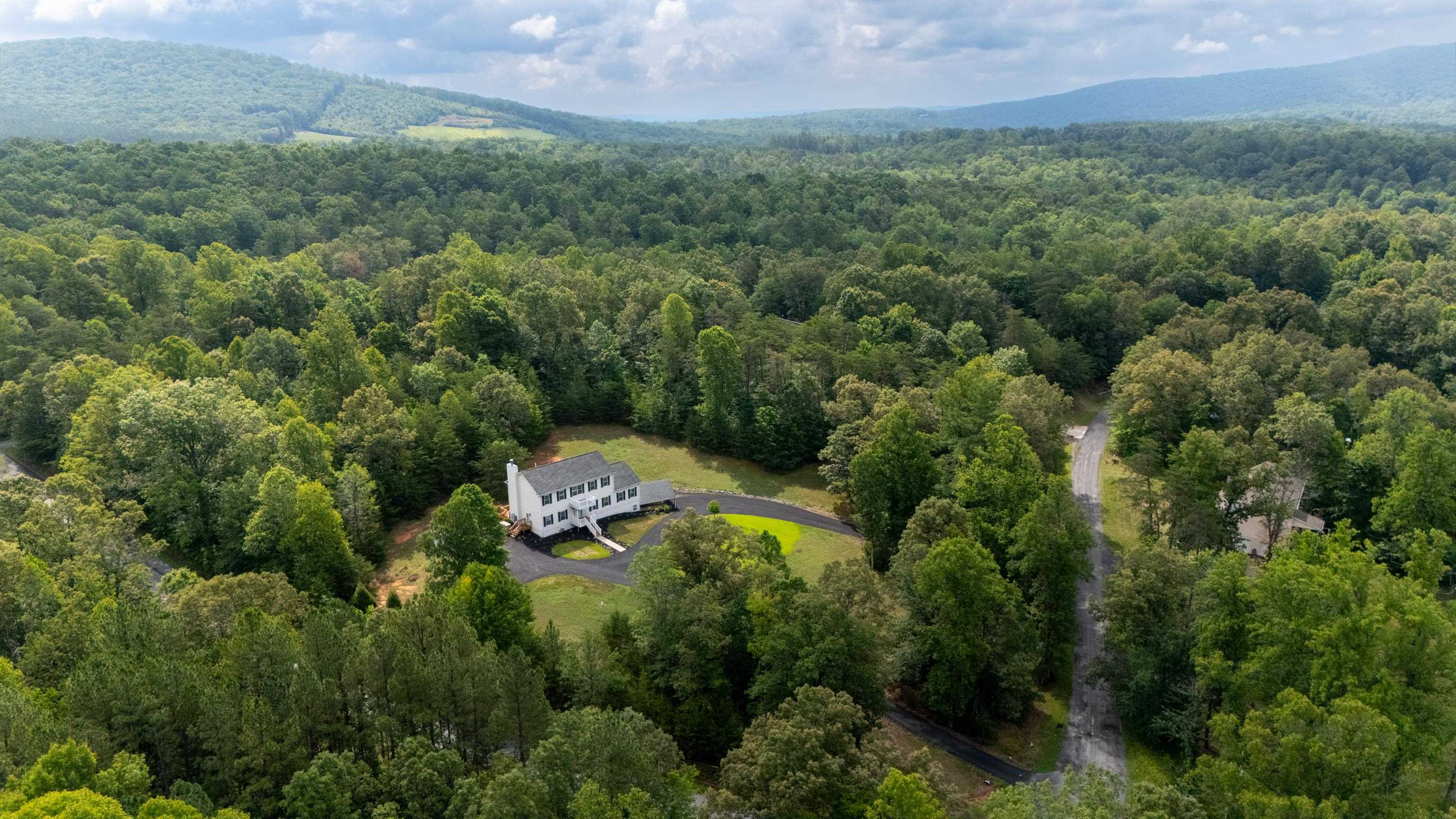 17 PINE RIDGE RD