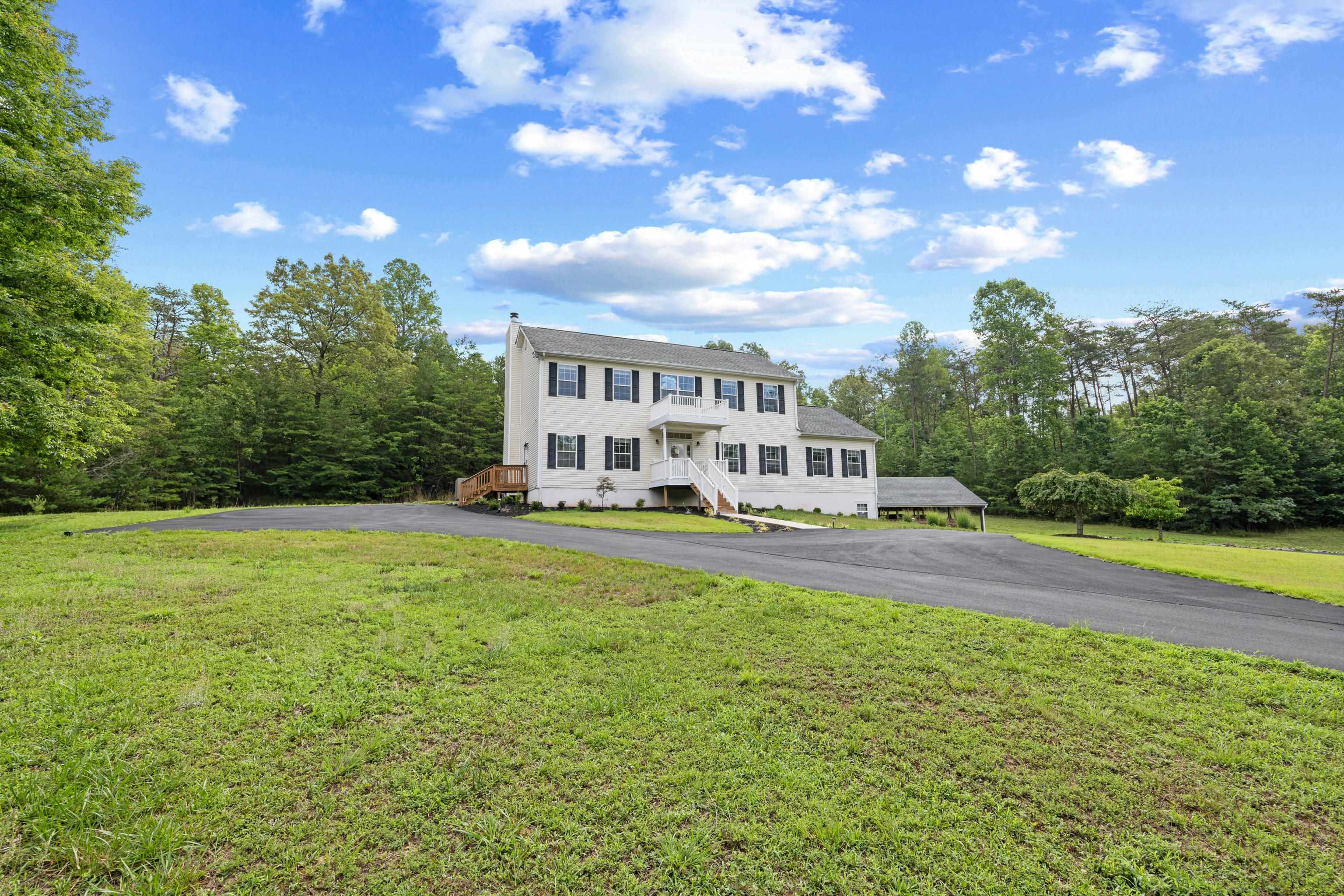 17 PINE RIDGE RD