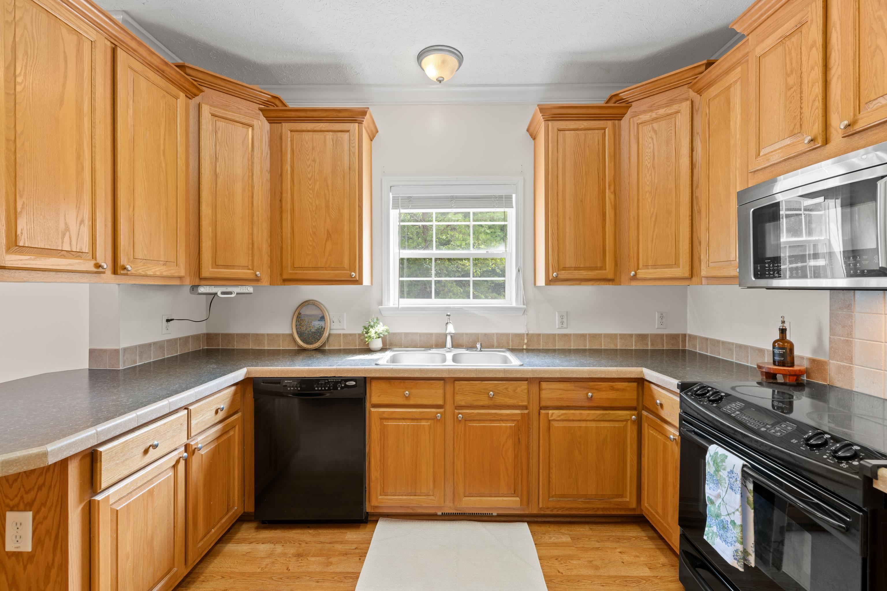 17 PINE RIDGE RD