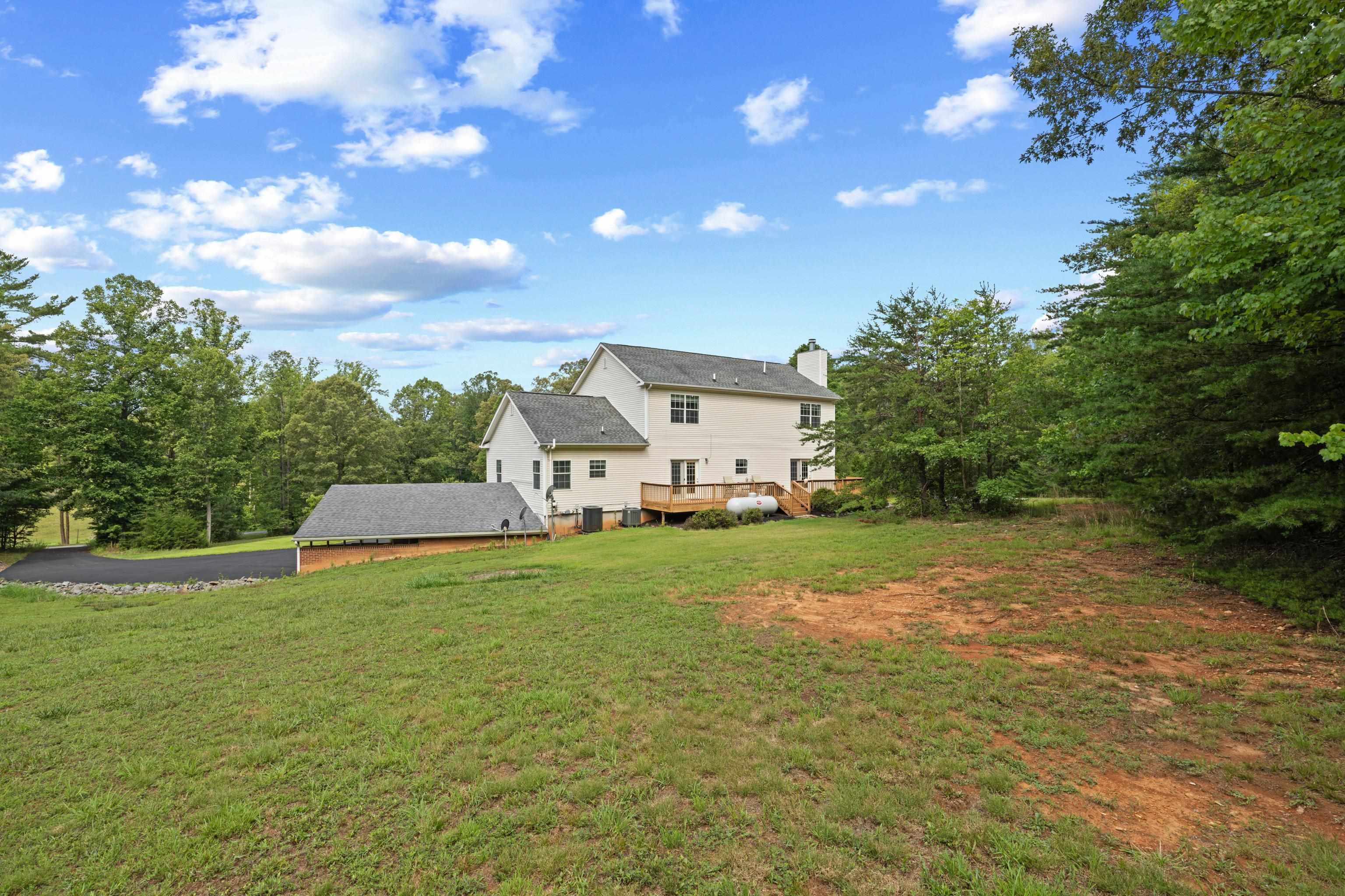 17 PINE RIDGE RD