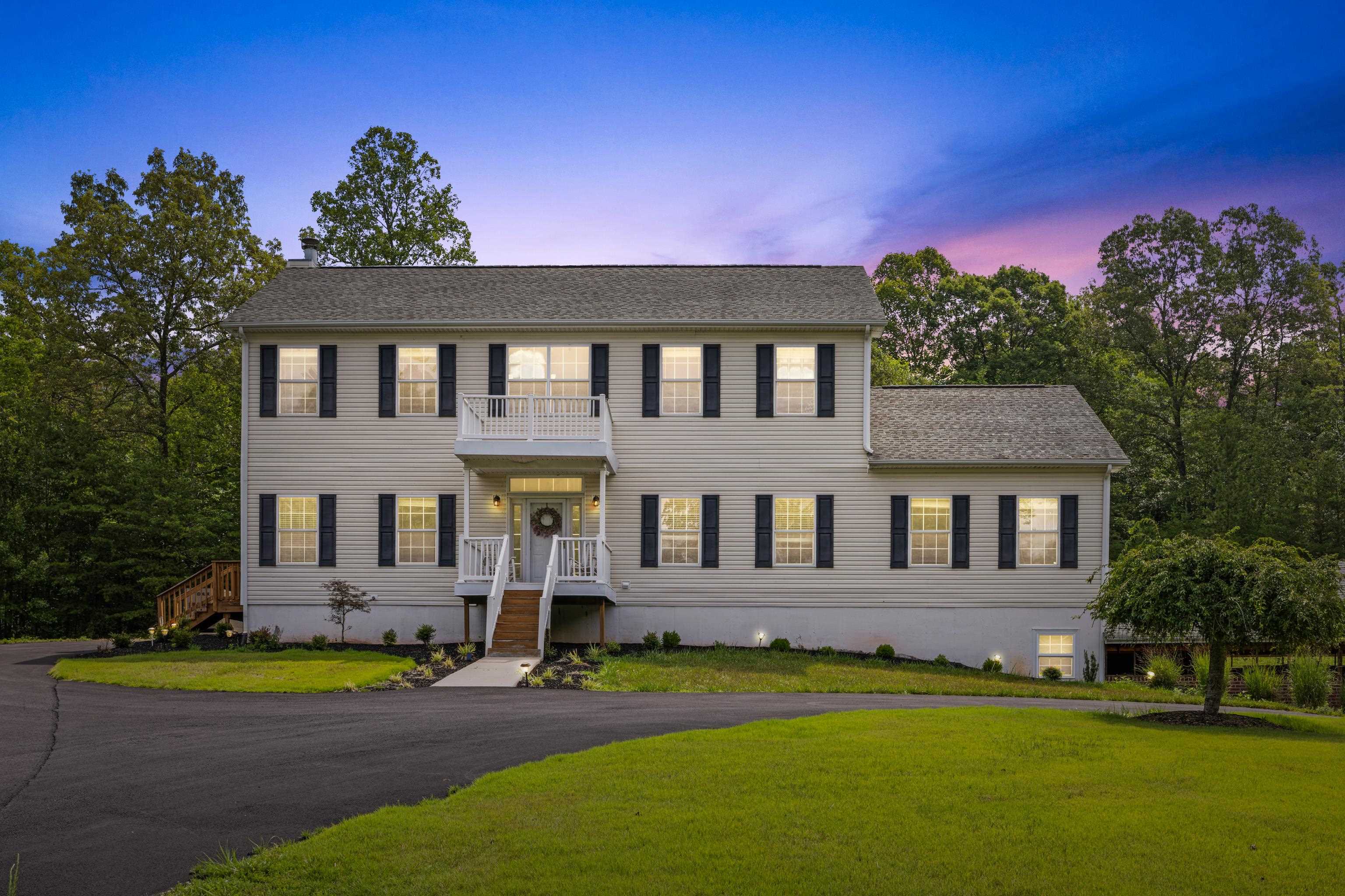 17 PINE RIDGE RD