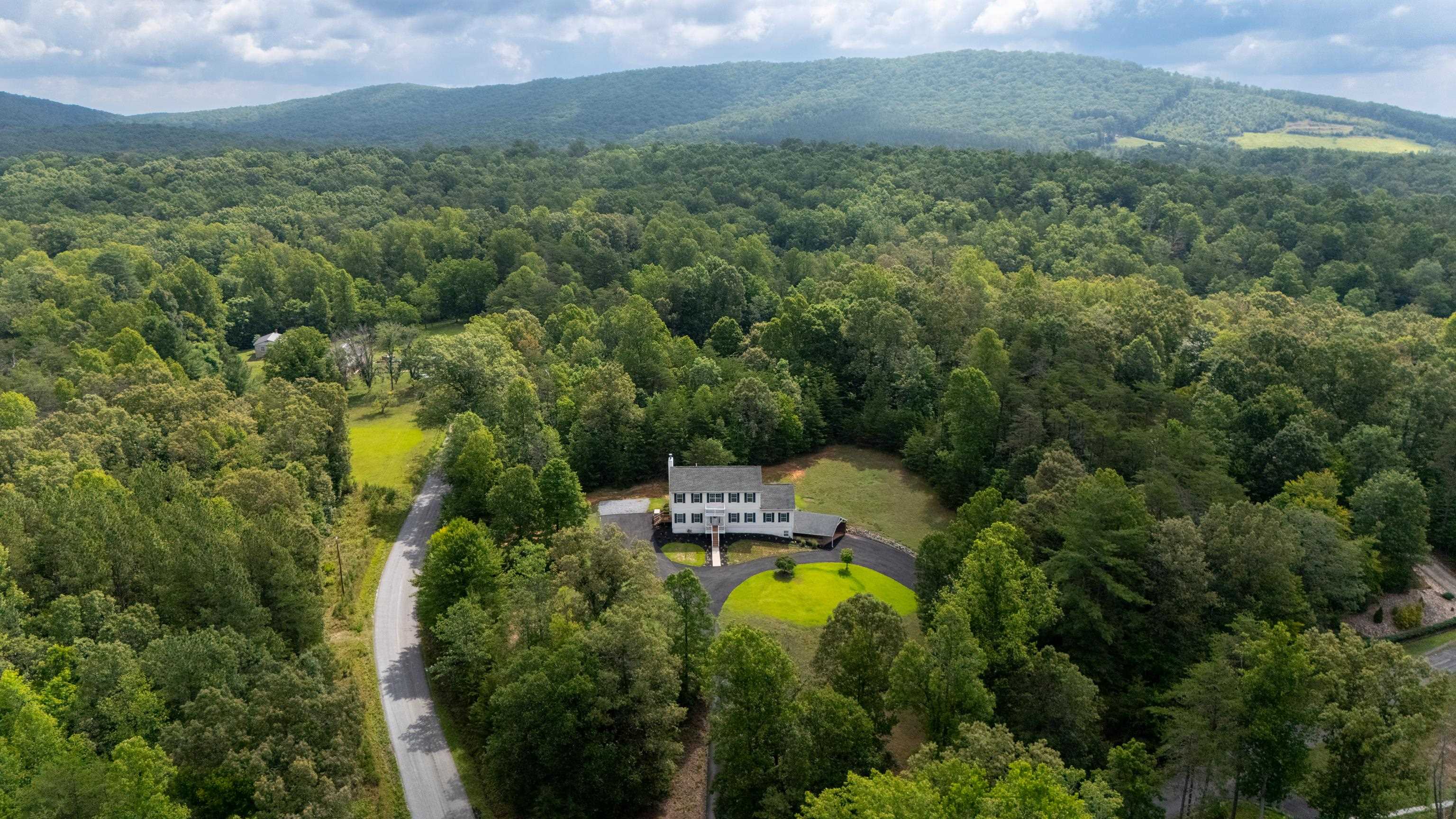 17 PINE RIDGE RD