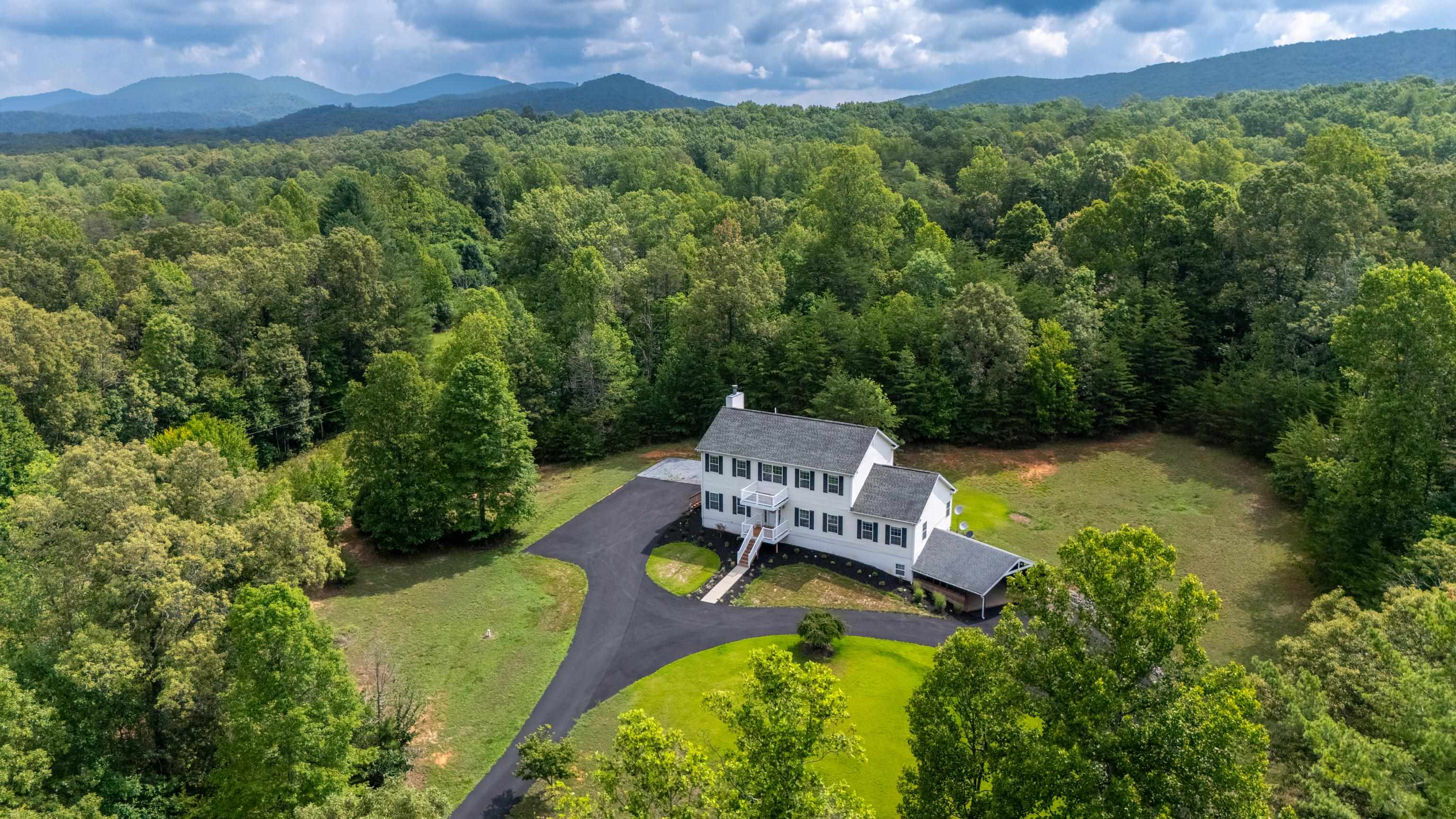 17 PINE RIDGE RD