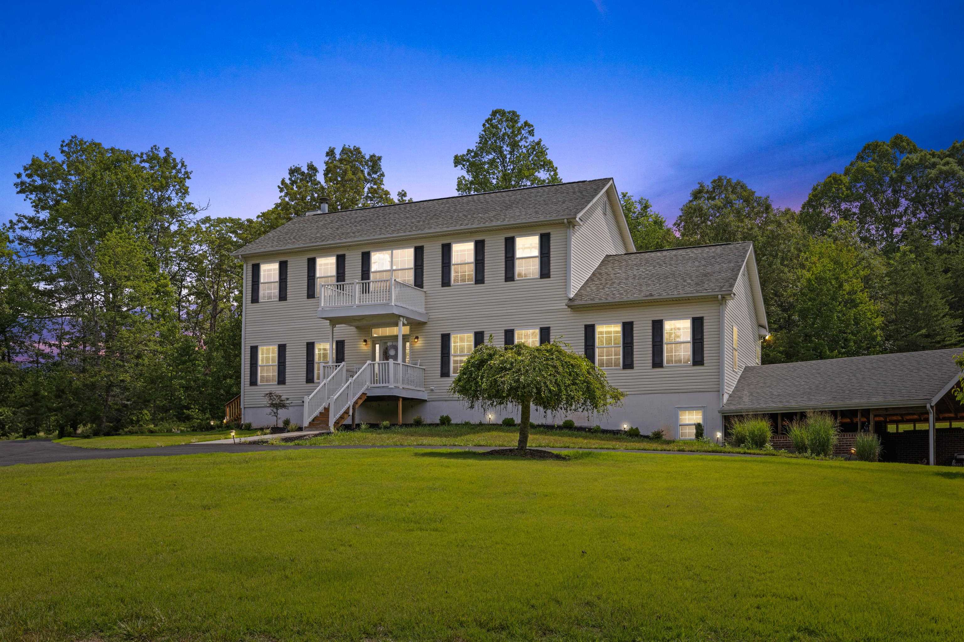 17 PINE RIDGE RD