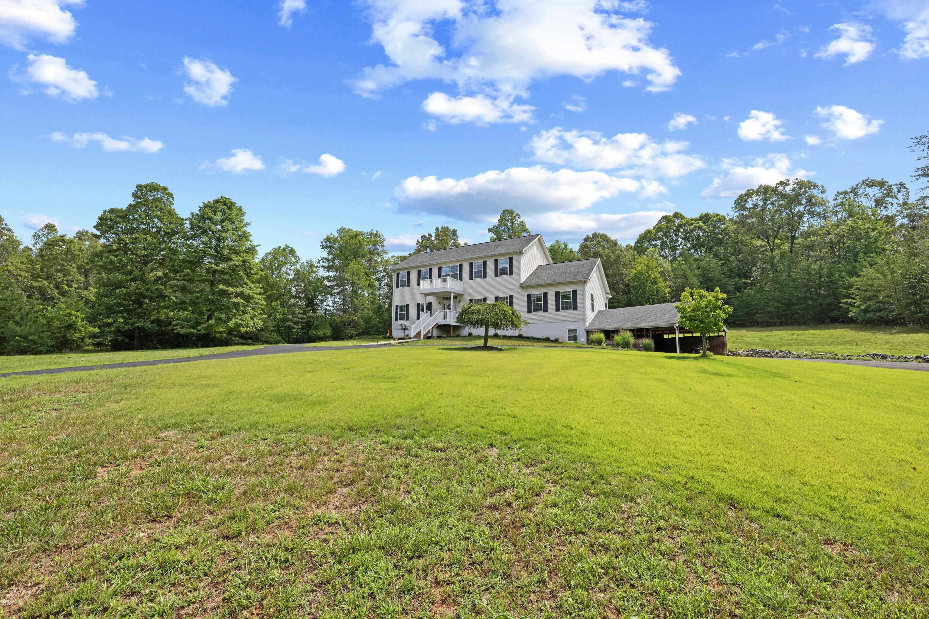 17 PINE RIDGE RD
