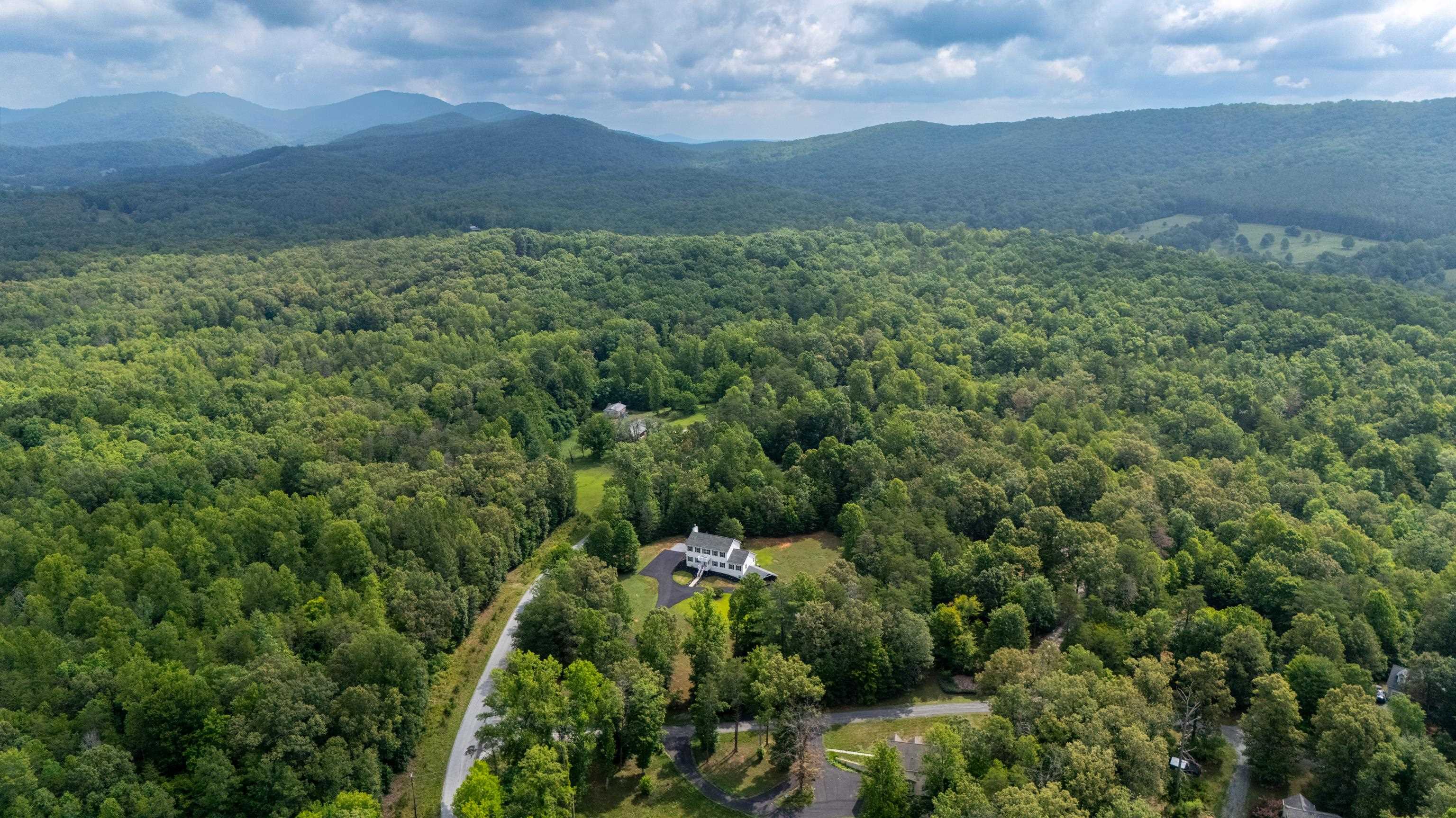 17 PINE RIDGE RD