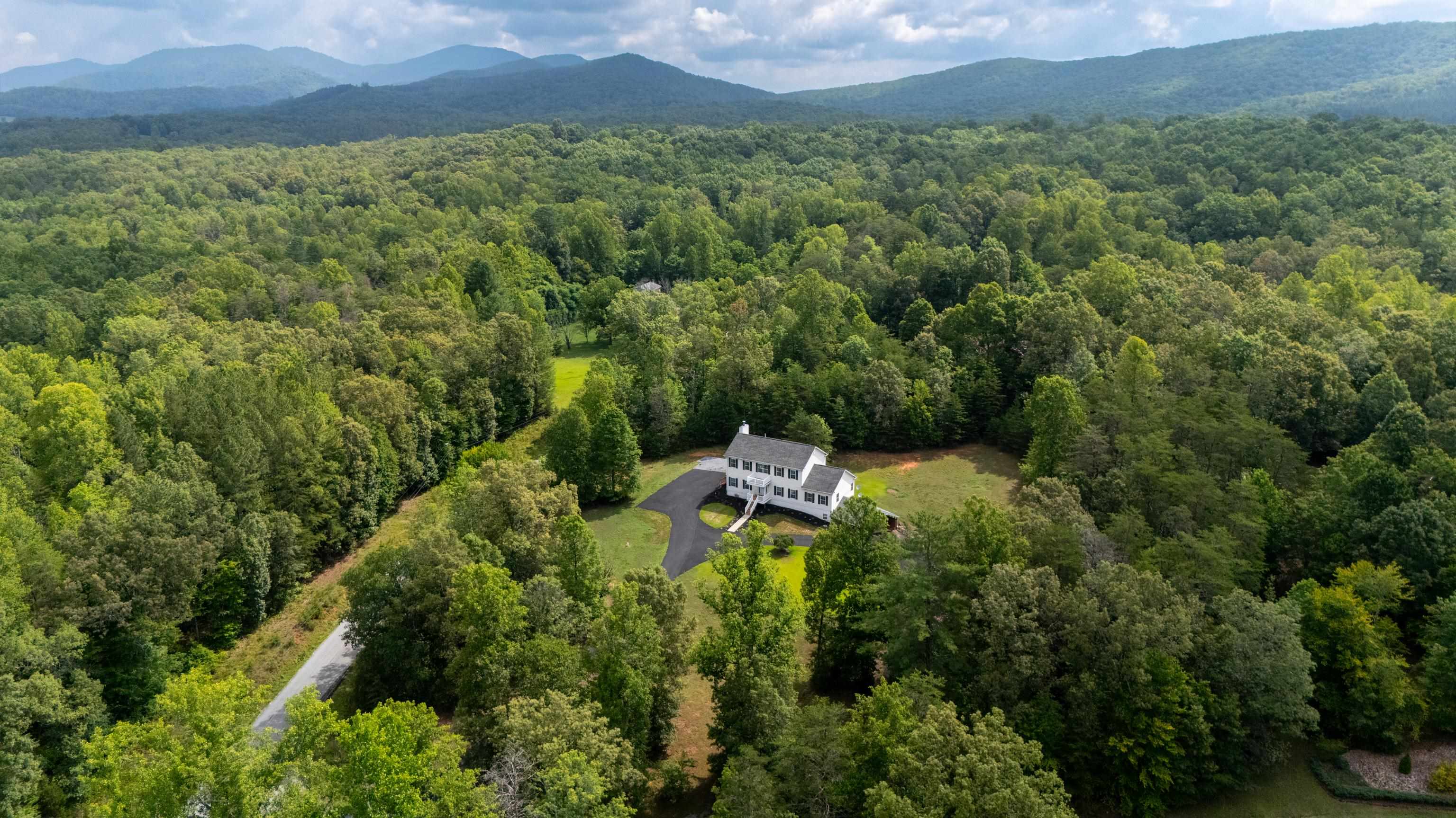 17 PINE RIDGE RD