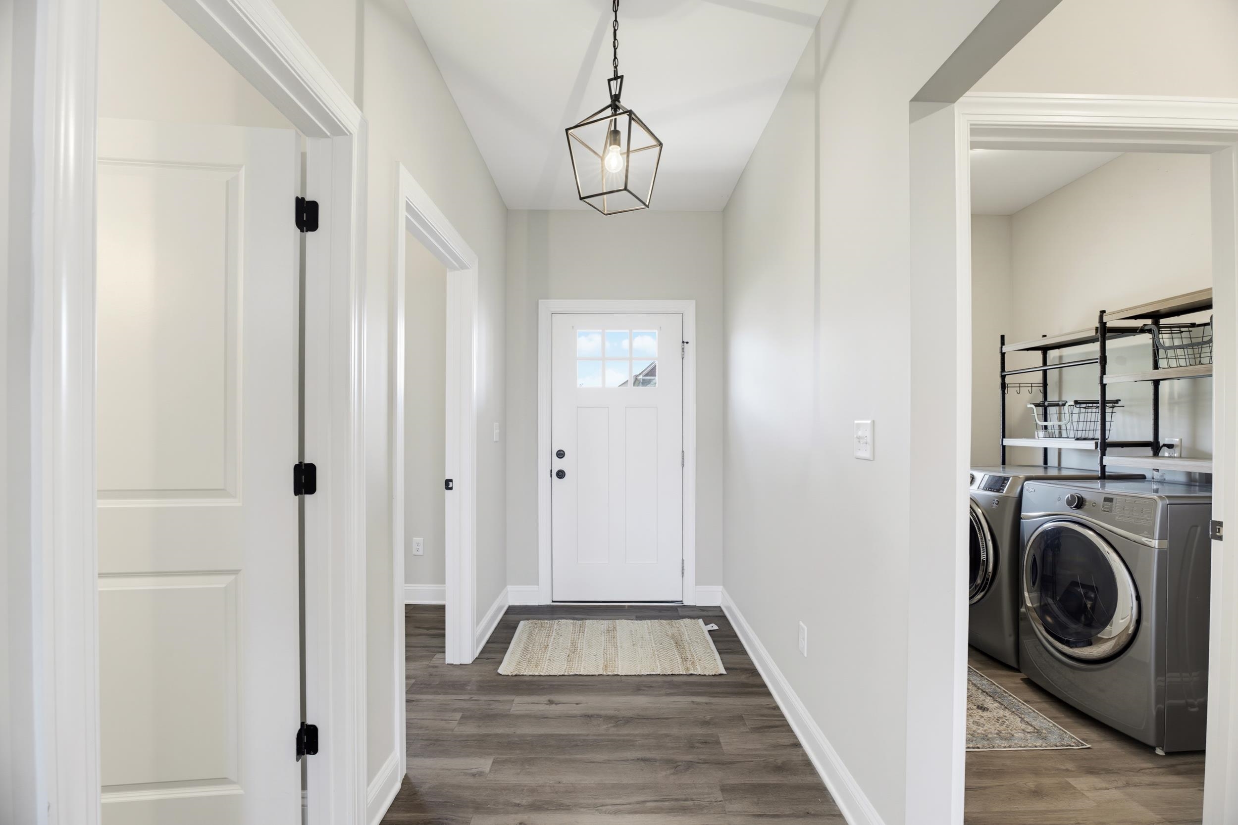 128 CHAMBERLAIN DR